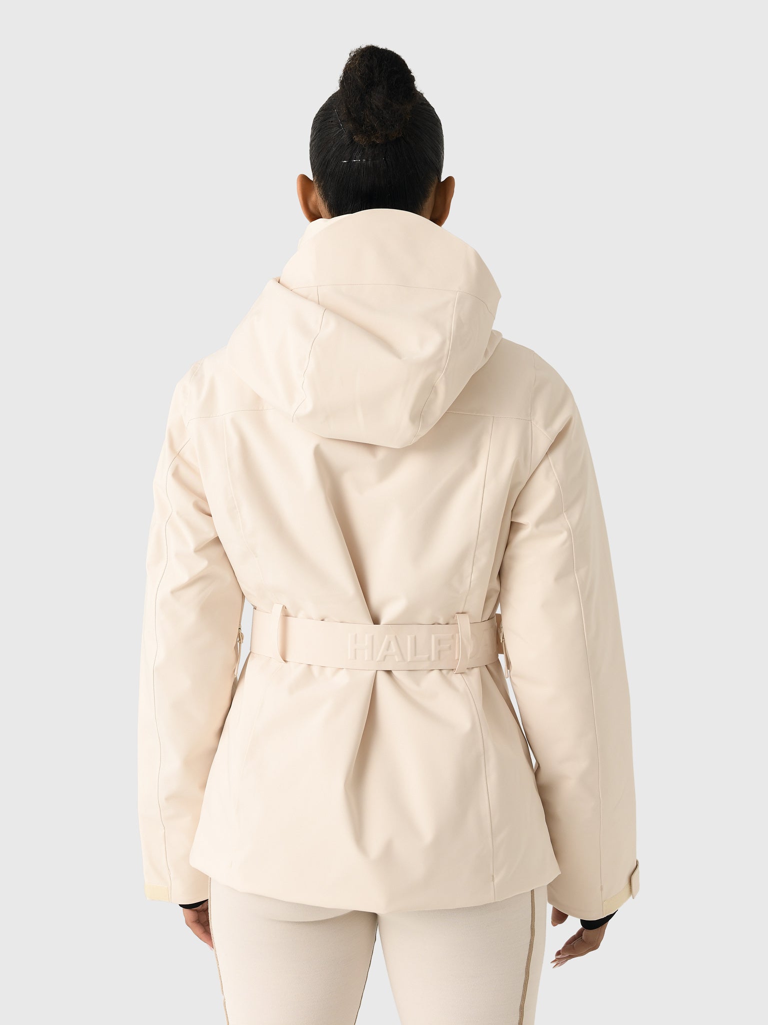 ASTONJACKETxOATMILK-alt2