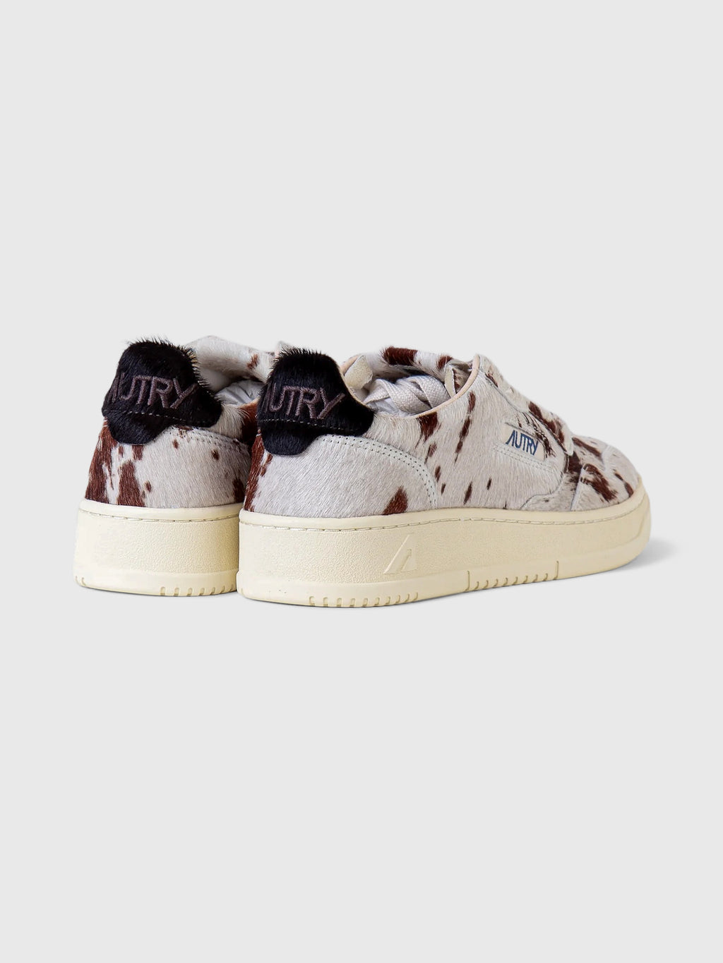 Autry Women's Medalist Low Sneaker