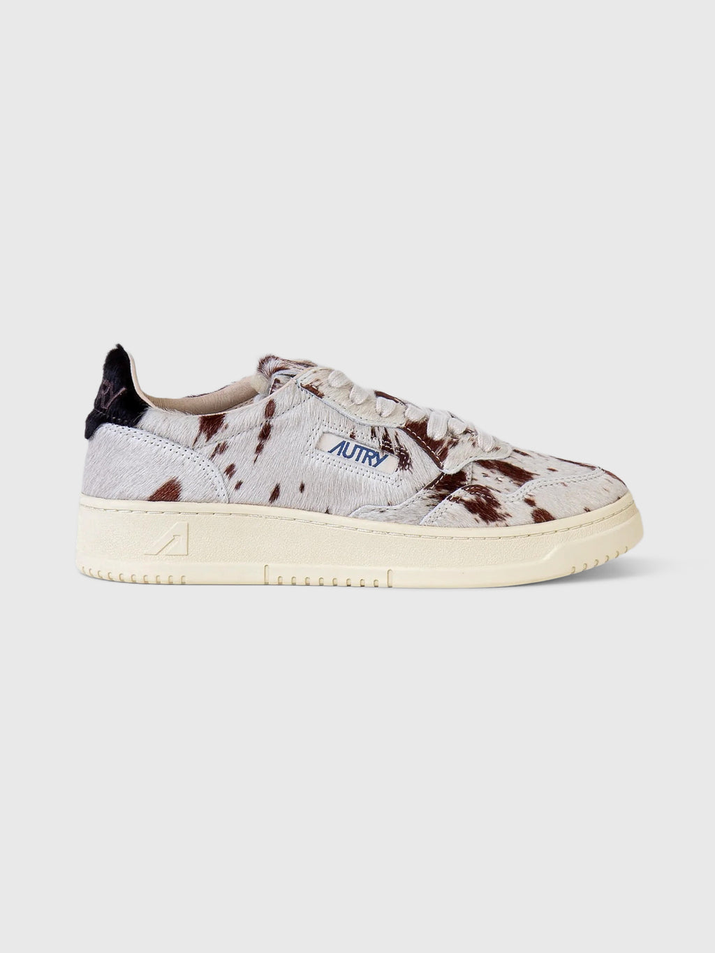 Autry Women's Medalist Low Sneaker