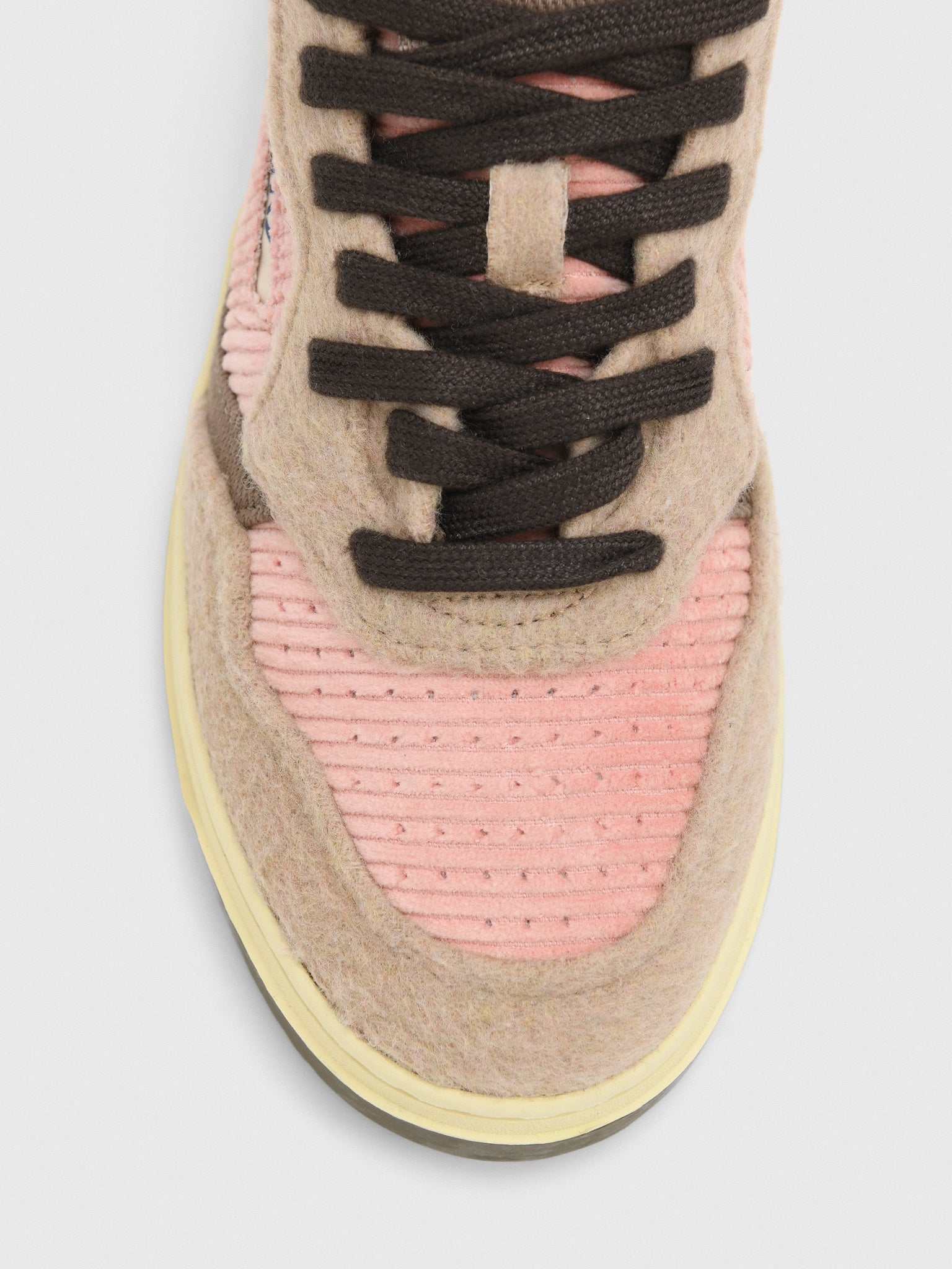 Autry Women's Medalist Low Sneaker - Saint Bernard