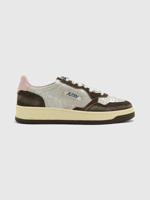 Autry Women's Medalist Low Sneaker