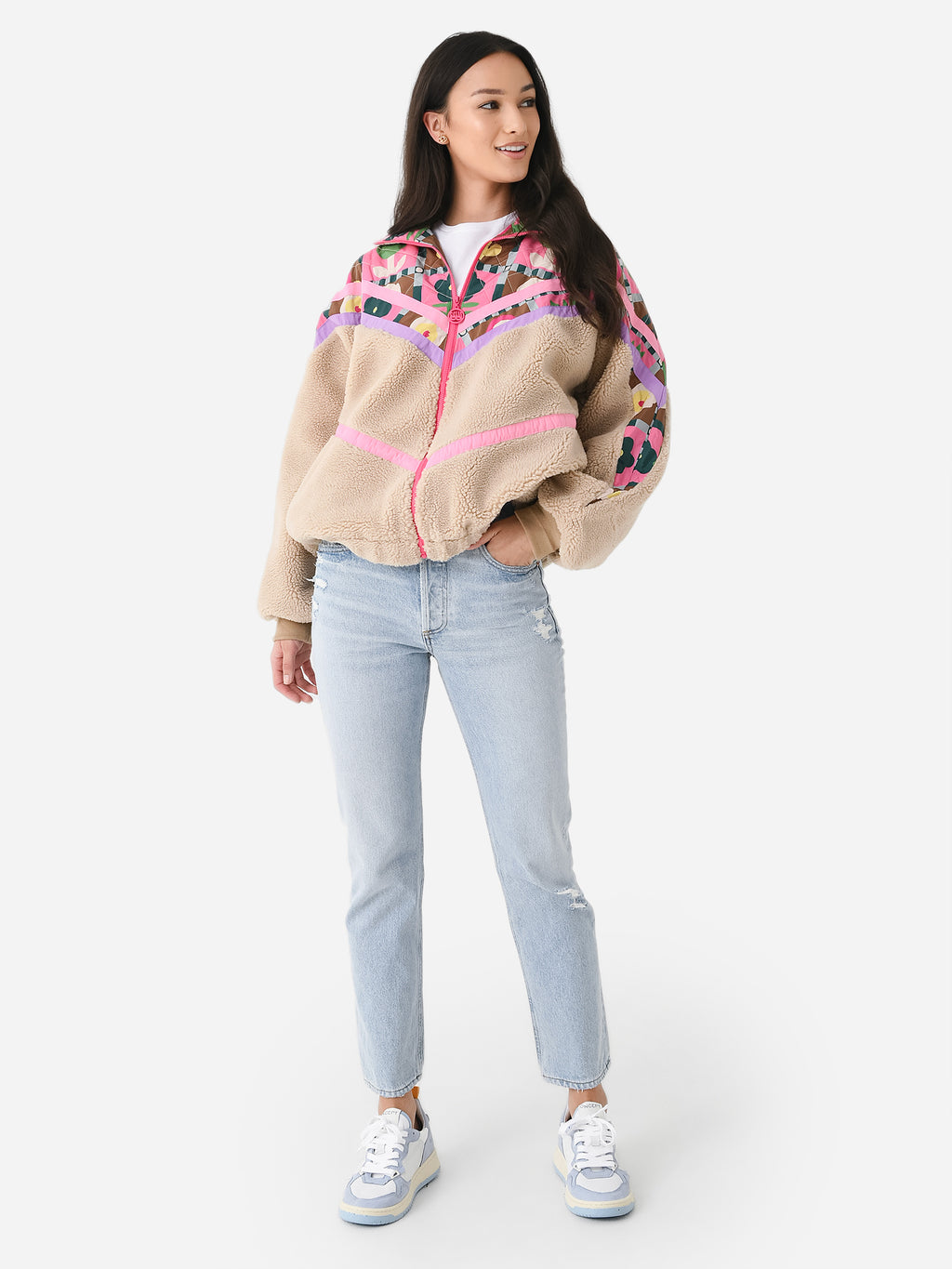 AW23-CB-J20xMULTI-alt1