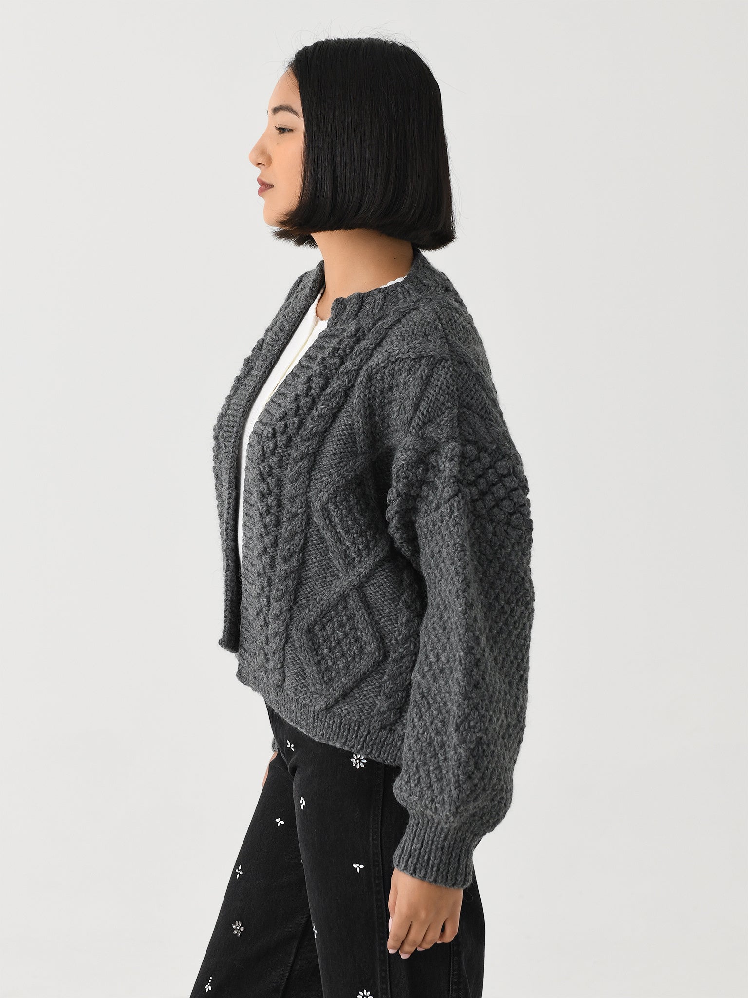 AW23_AMLT301xCHARCOAL-alt2