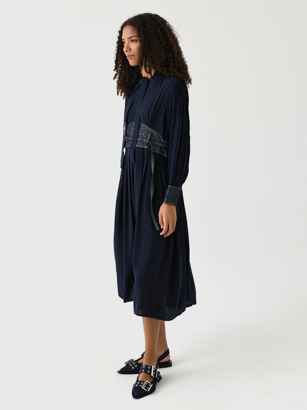 AW24-058xBLUE-alt1