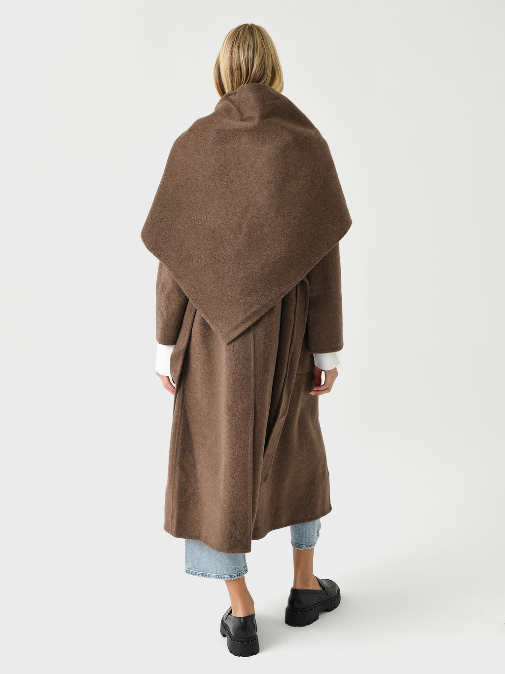 AW24-150xBROWN-alt2