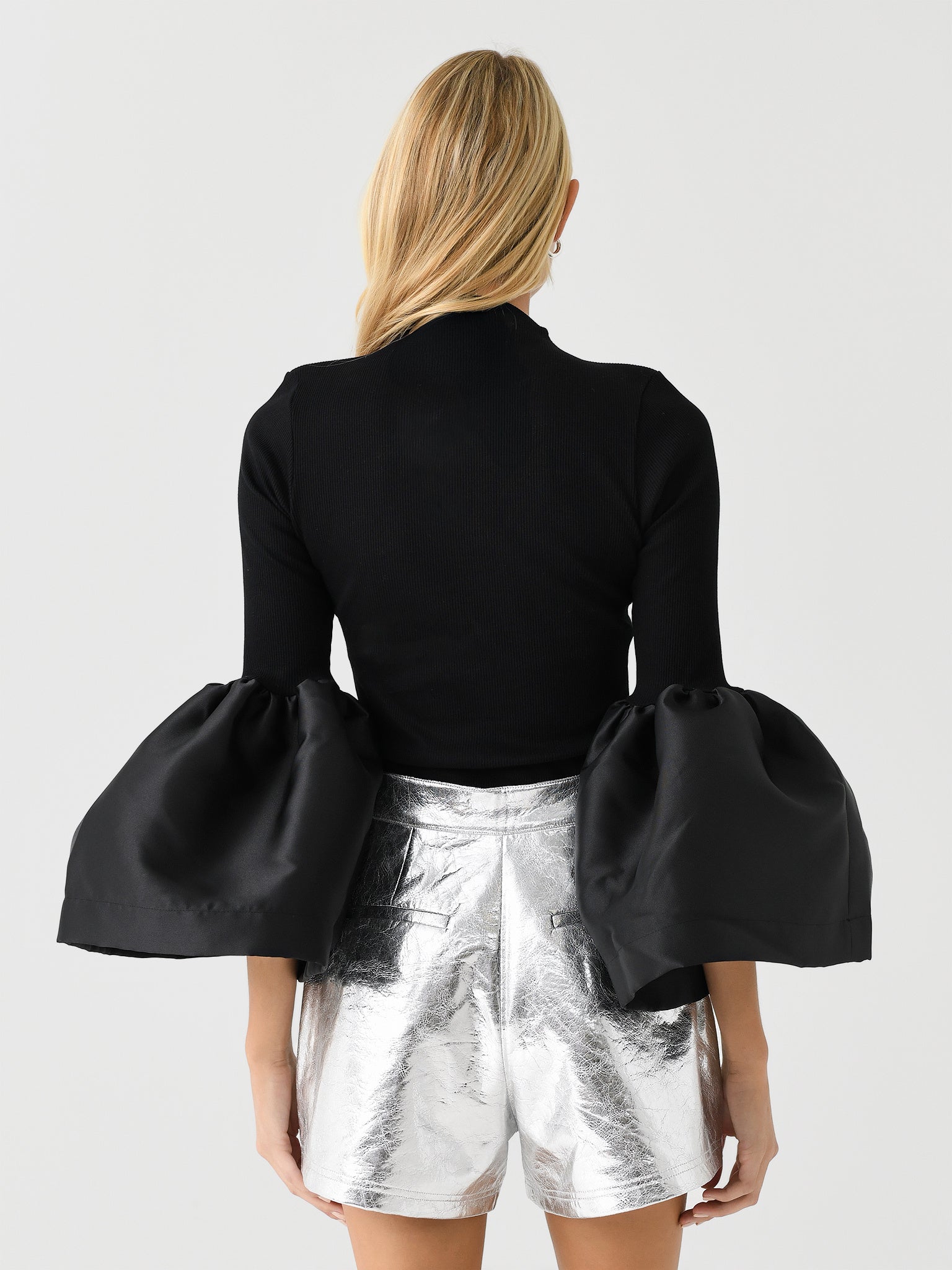 AW24TP0312JRRBKxBLACK-alt3