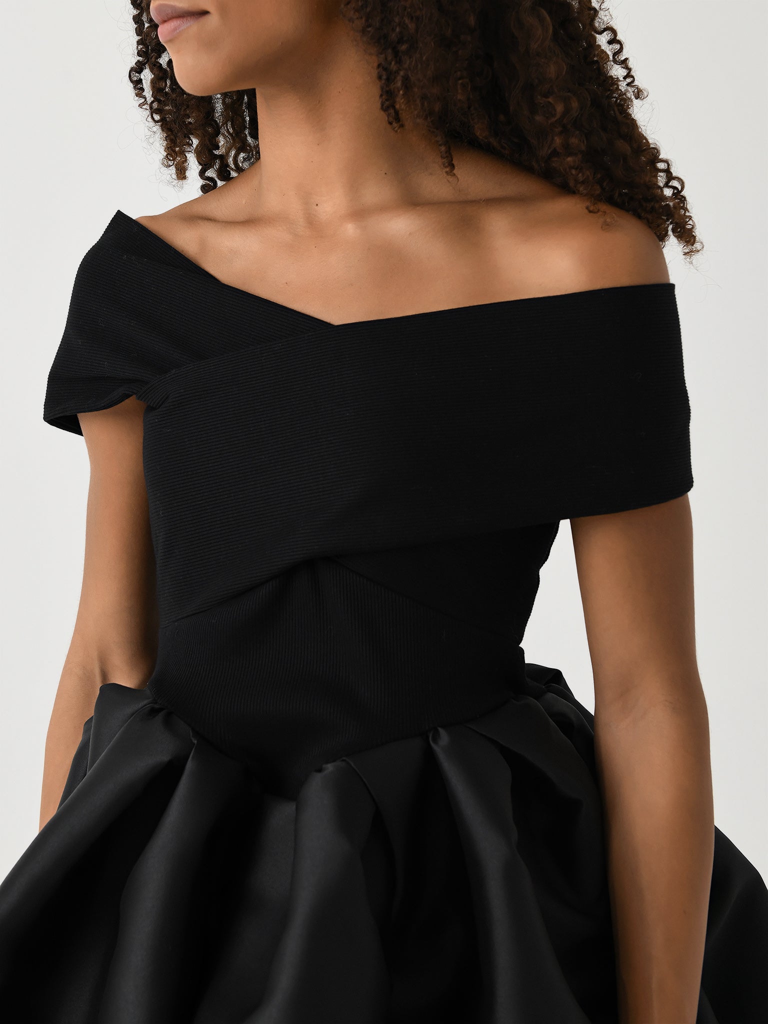 AW24TP0611JRRBKxBLACK-alt4