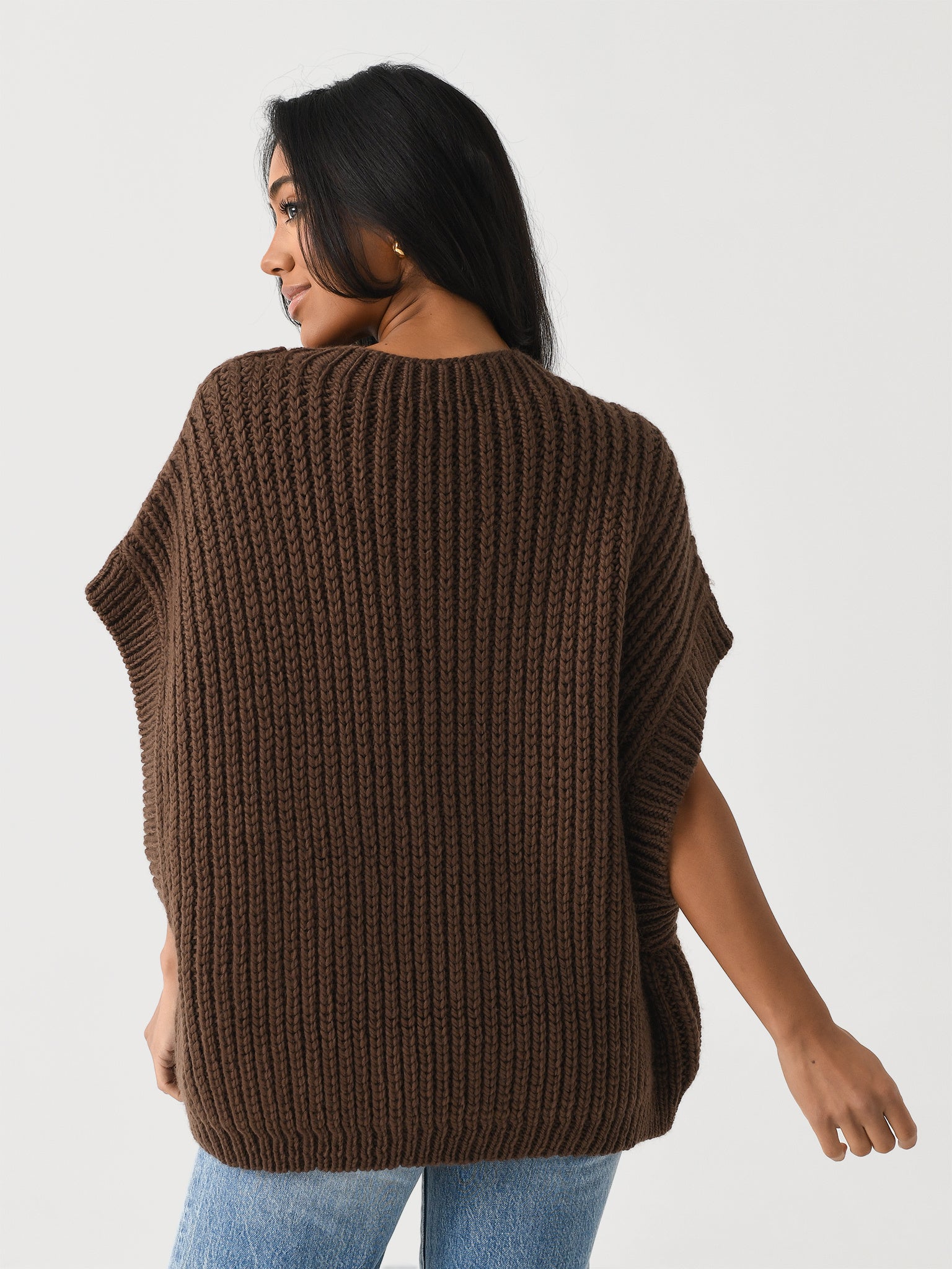 AW24_AMALT2432 xCOCOABROWN-alt3