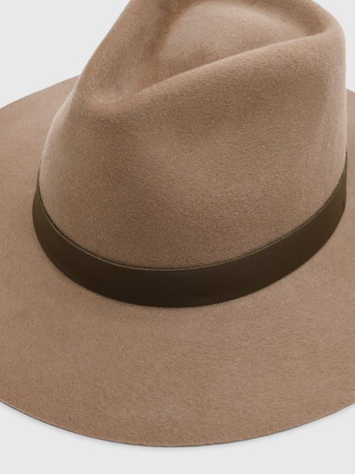 Janessa Leone Women's Kiko Hat