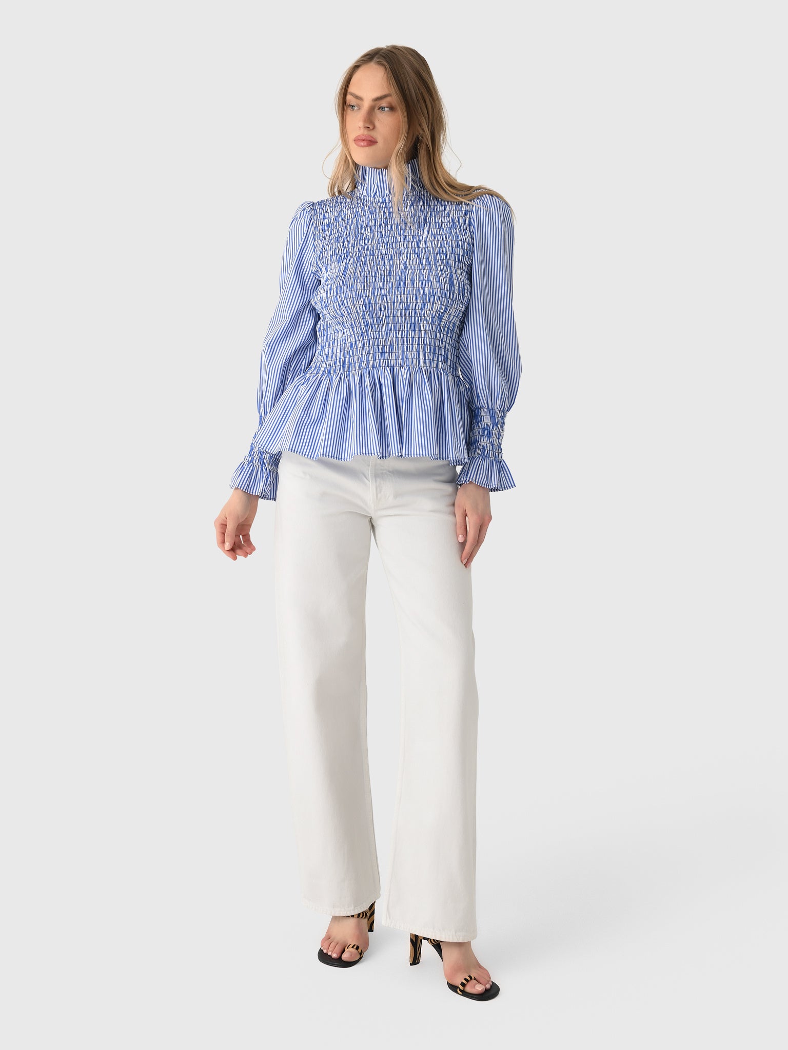 Aleria ShirtxNAVYSTRIPE-alt1