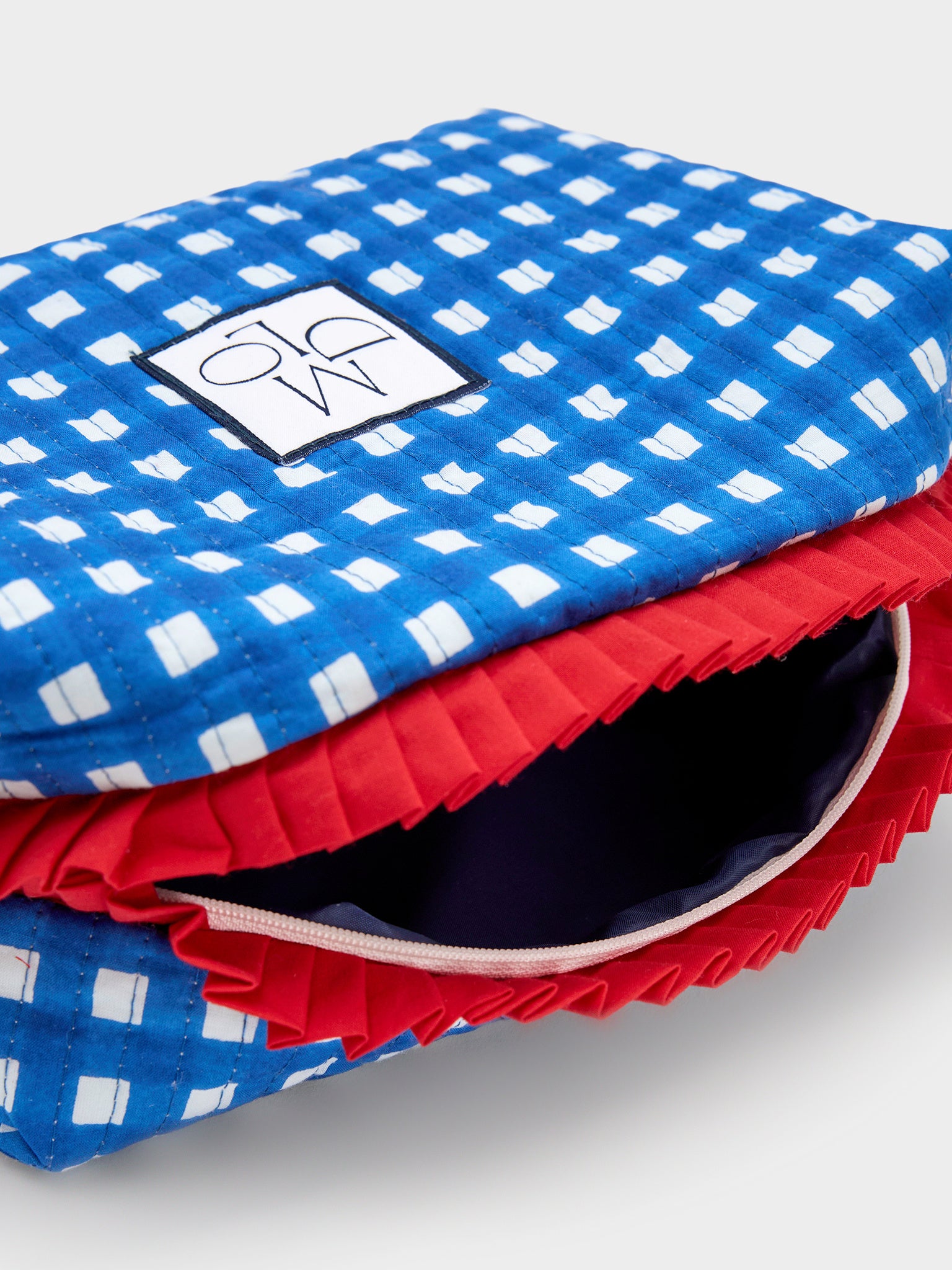 Maria de la Orden Amy Pouch - Saint Bernard