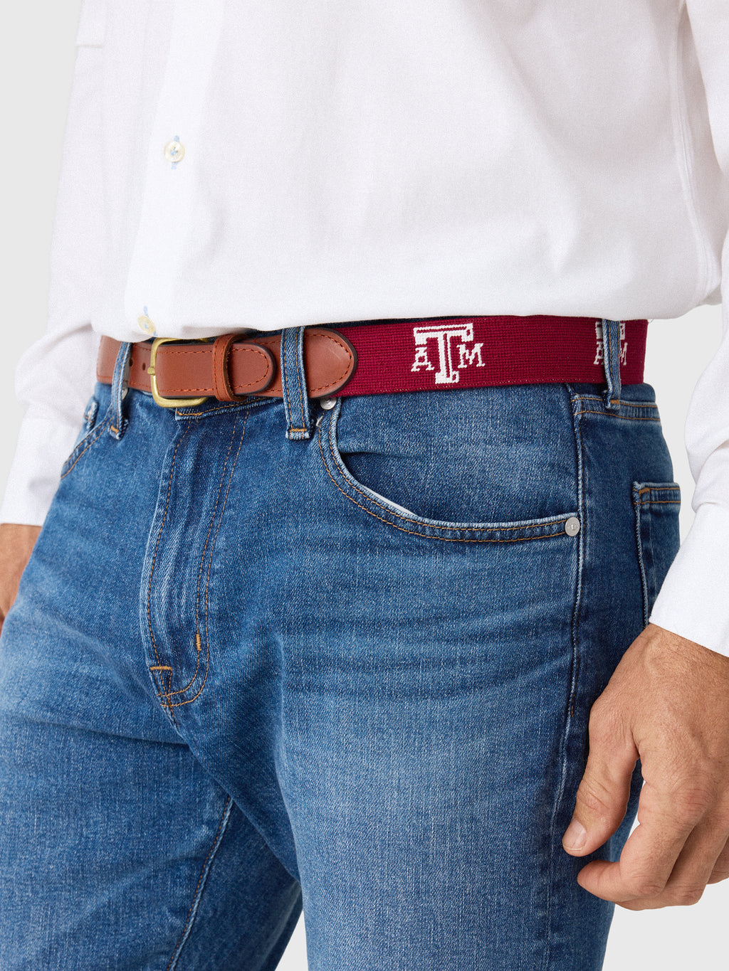 Smathers & Branson Men's Texas A&M University Needlepoint Belt - Saint Bernard