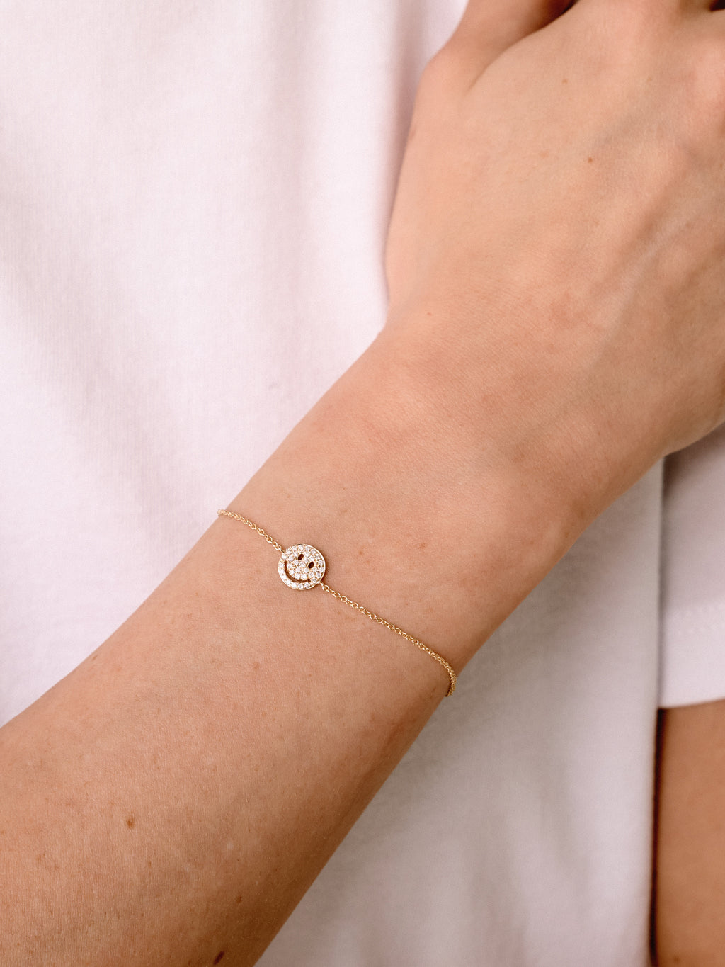 Sydney Evan Pavé Happy Face Bracelet - Saint Bernard