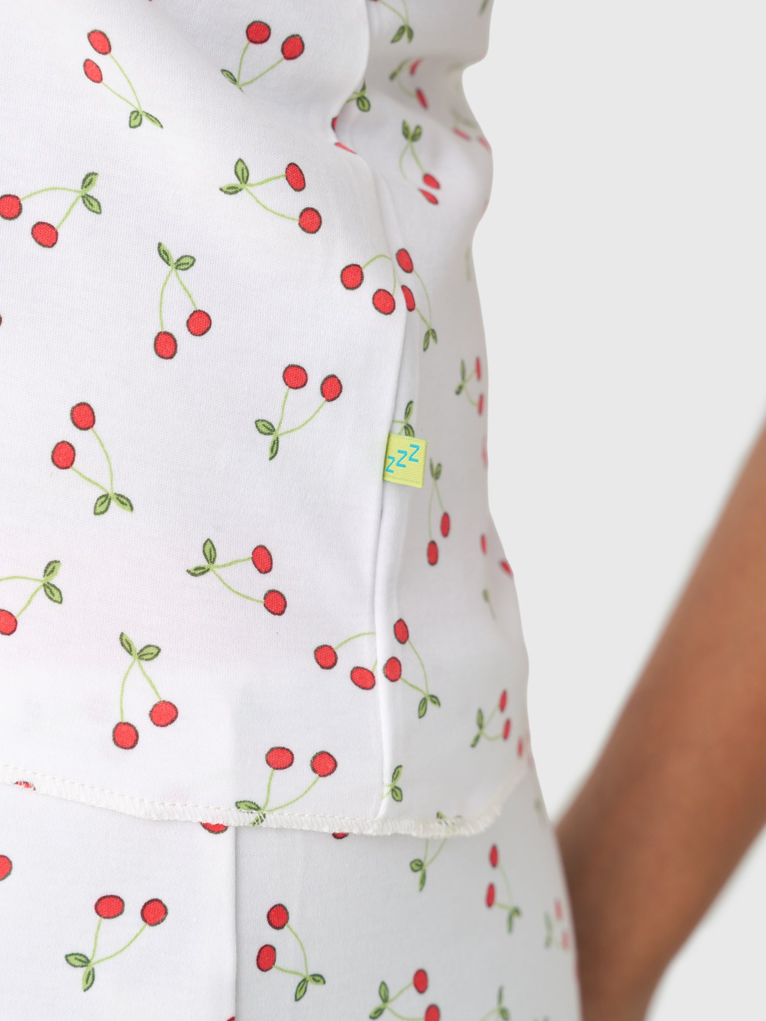 BABY JEAN TEExCHERRYCREAMPIE-alt4