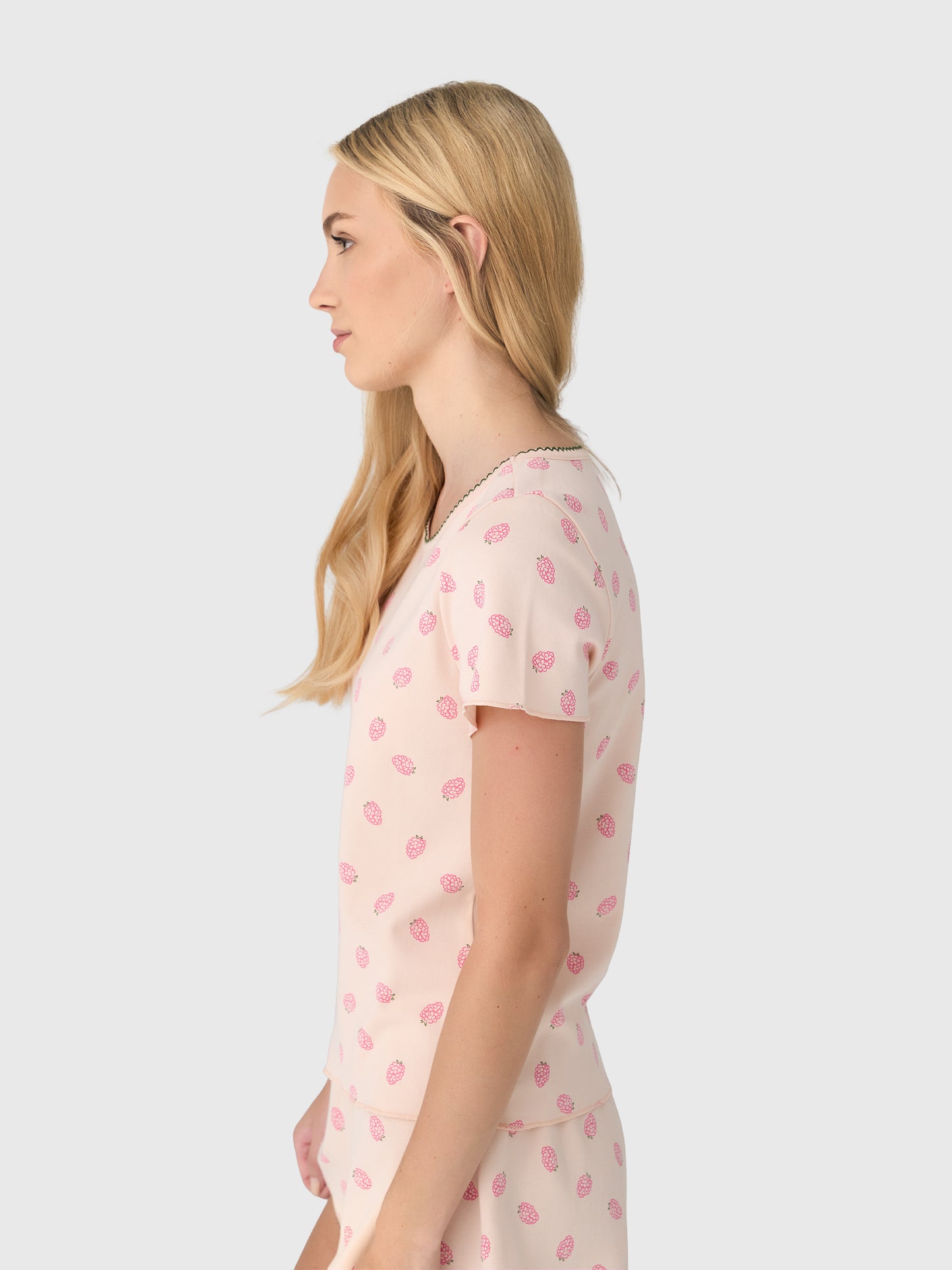 BABY JEAN TEExRASPBERRYKISS-alt2