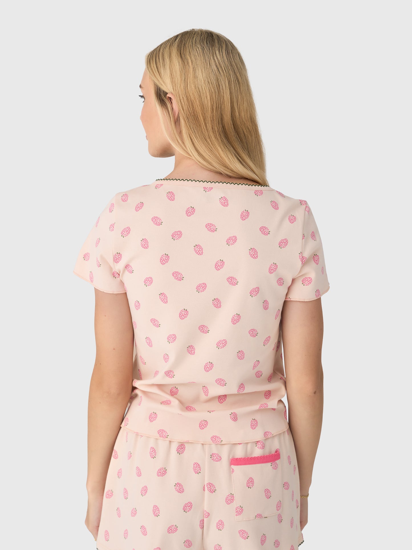 BABY JEAN TEExRASPBERRYKISS-alt3