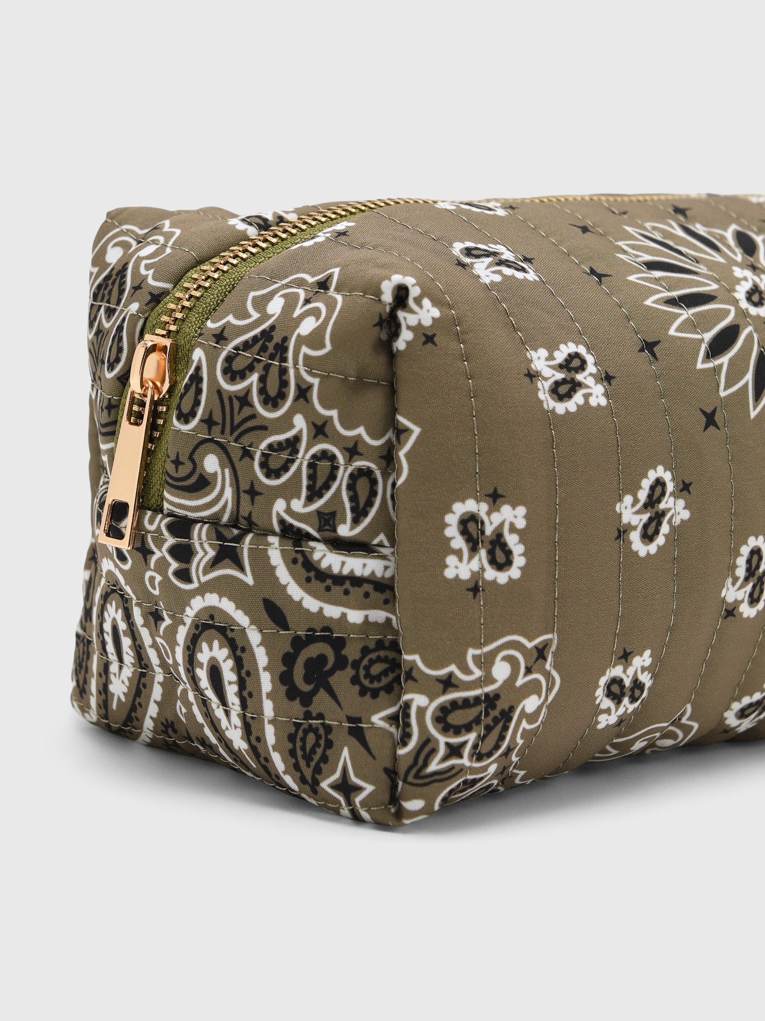 Berno Bandana Cosmetic Pouch - Saint Bernard