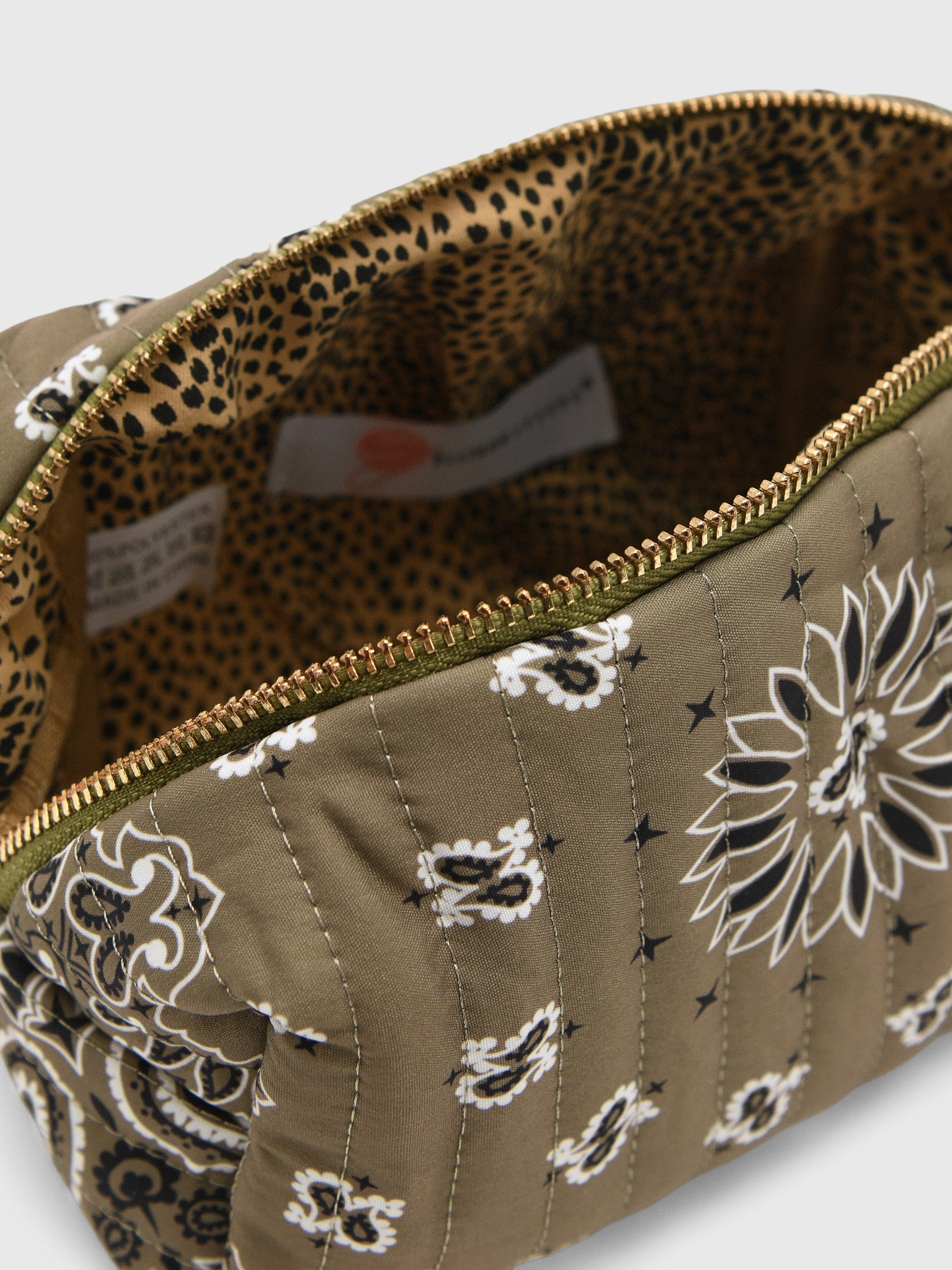Berno Bandana Cosmetic Pouch - Saint Bernard