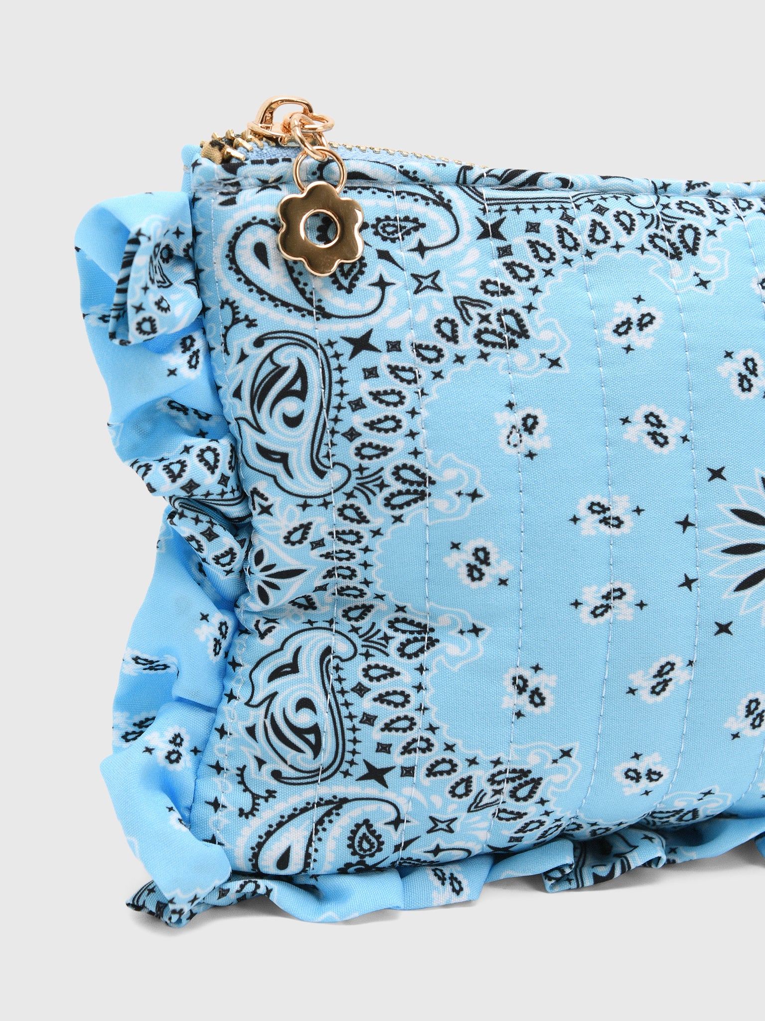 Berno Bandana Ruffle Pouch - Saint Bernard