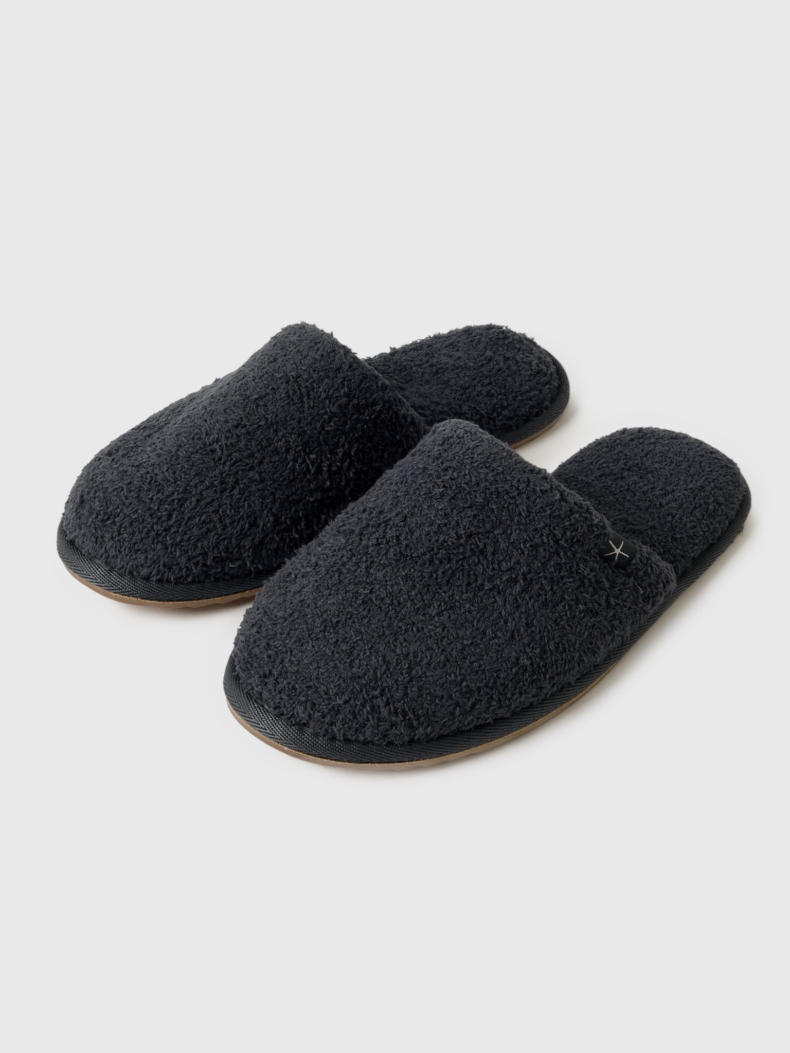 Barefoot Dreams CozyChic® Unisex Slipper - Saint Bernard