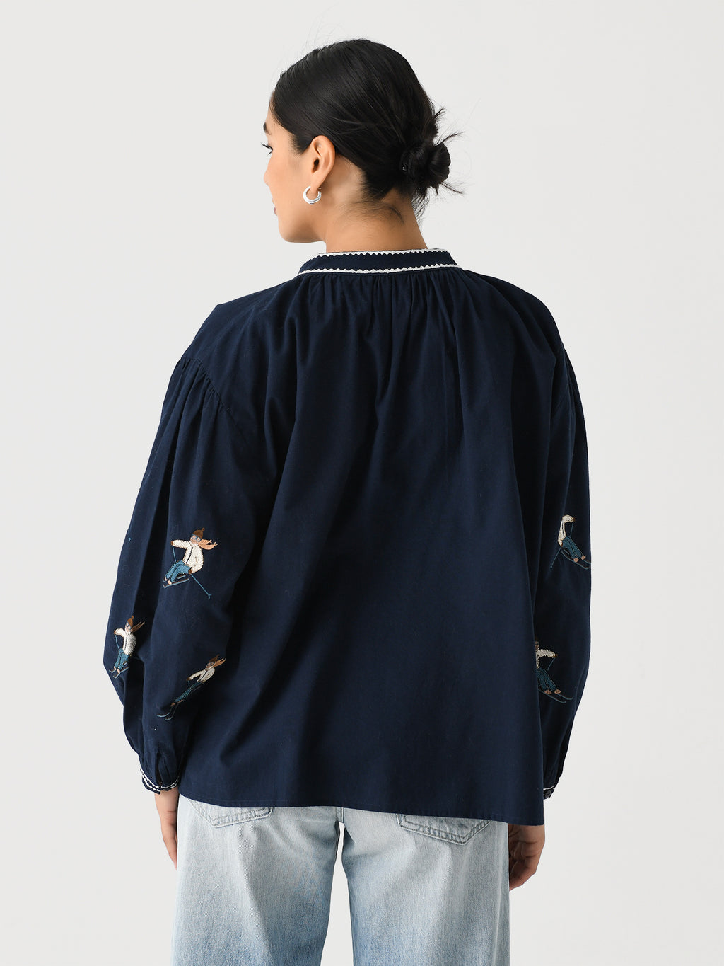 BE24539xNAVYMULTI-alt3