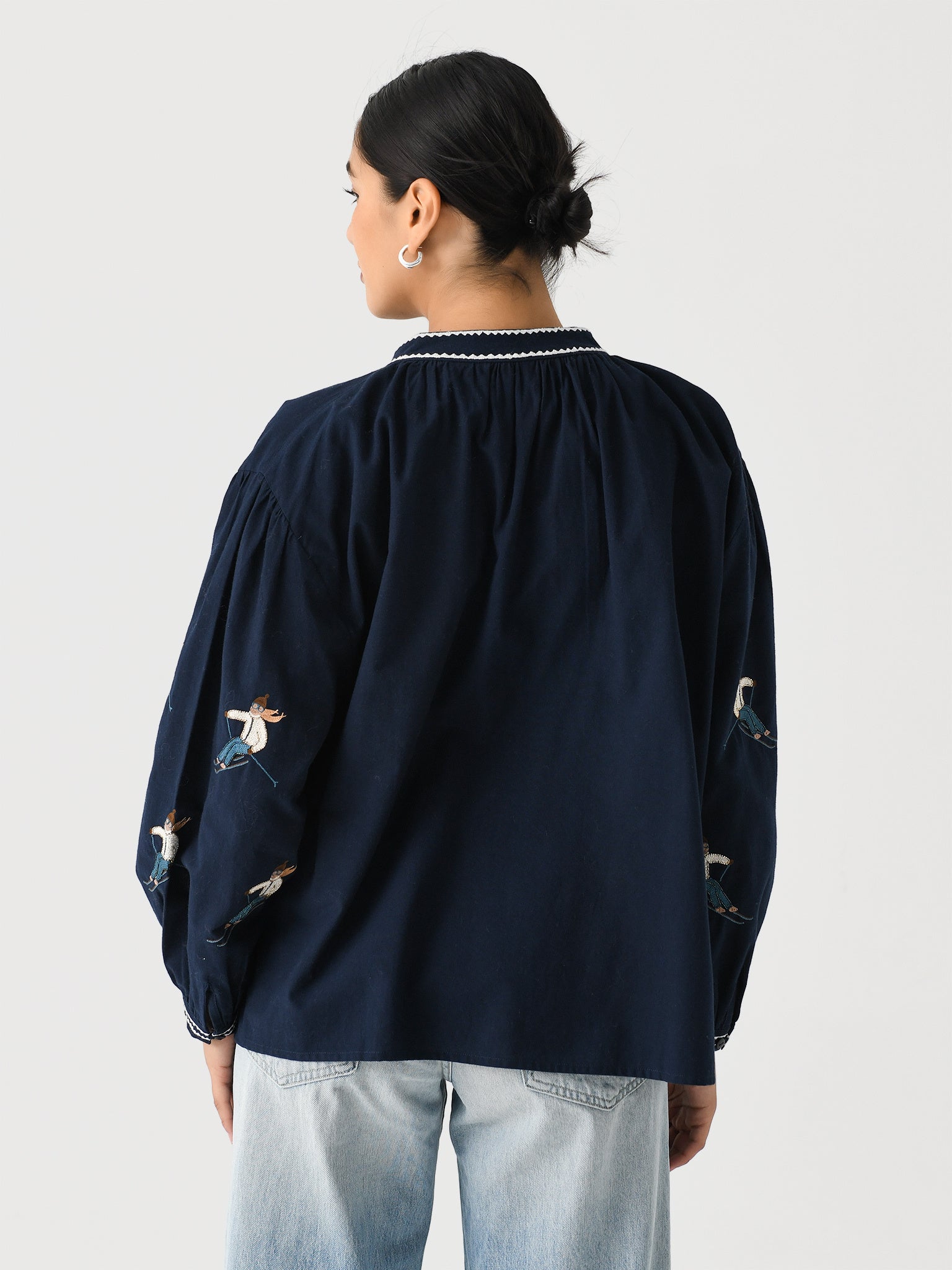 BE24539xNAVYMULTI-alt3