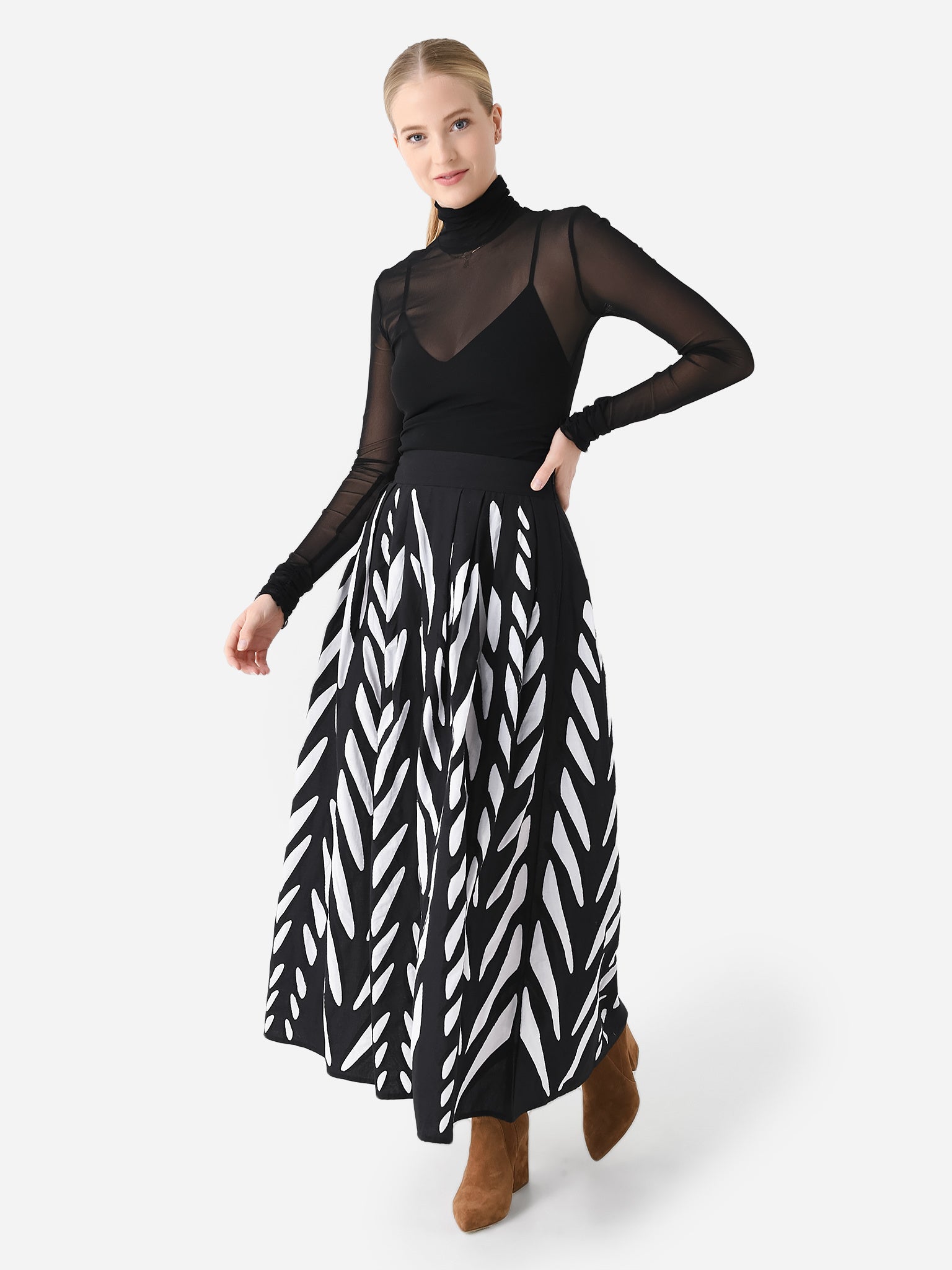 BFA23SKC107xBLACKWHITE-alt1