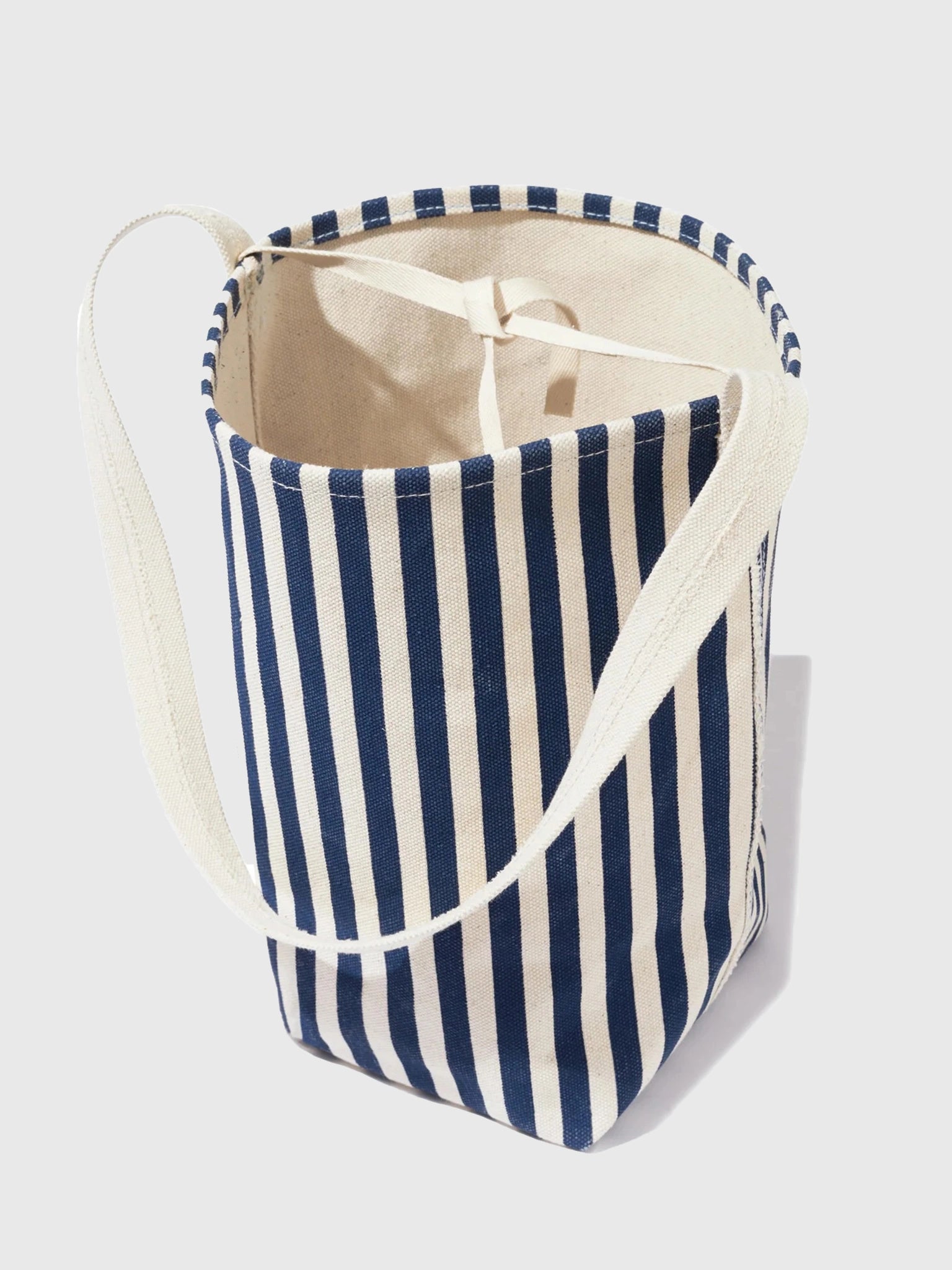 BG886S7xCANVASNAVY-alt2