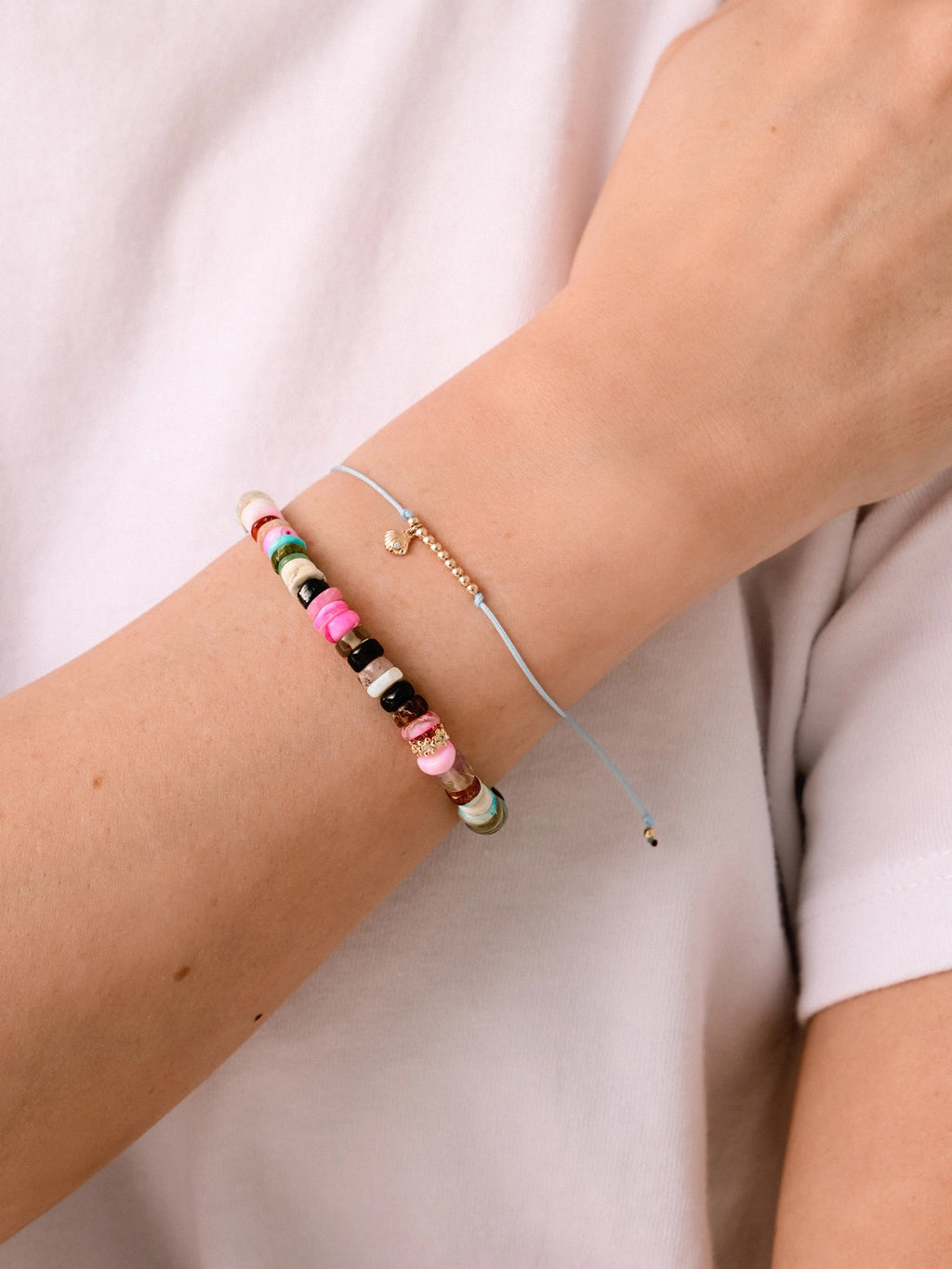 Sydney Evan Tiny Clam Shell Cord Bracelet - Saint Bernard