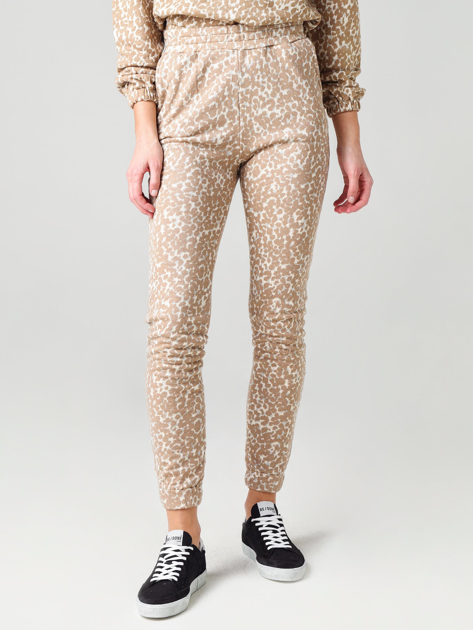 BB Dakota Women's I Want It Cat Way Jogger - Saint Bernard