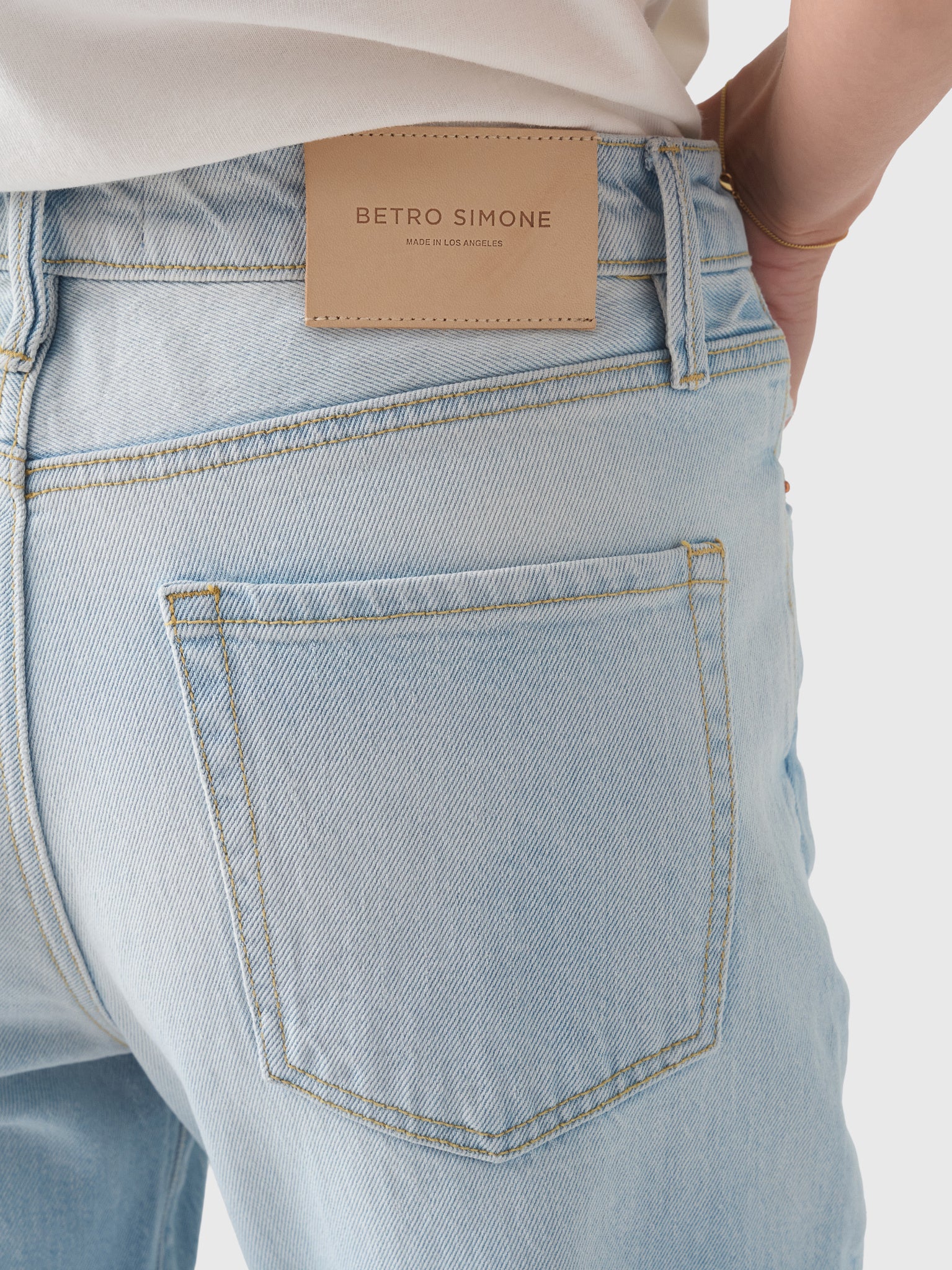 Betro Simone Women's Ellen Bow Leg Jean - Saint Bernard