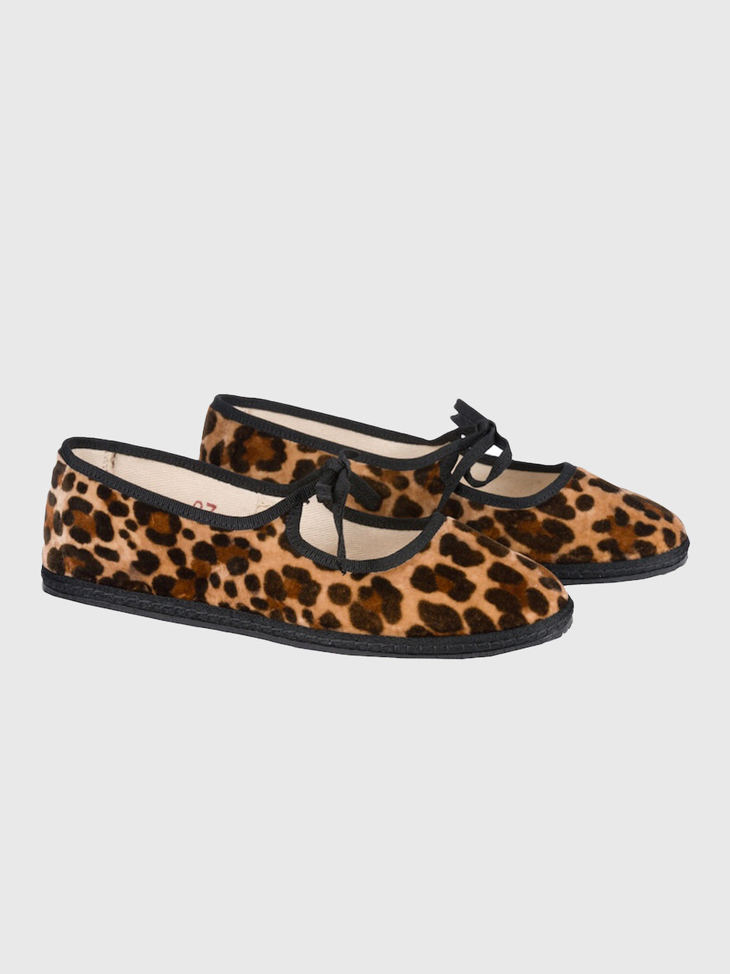 Vibi Venezia Women's Brigitte Velvet Flat - Saint Bernard