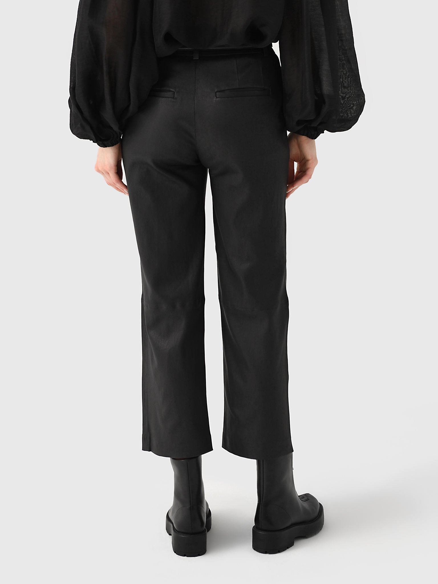 BTM018LCM2xBLACK-alt1