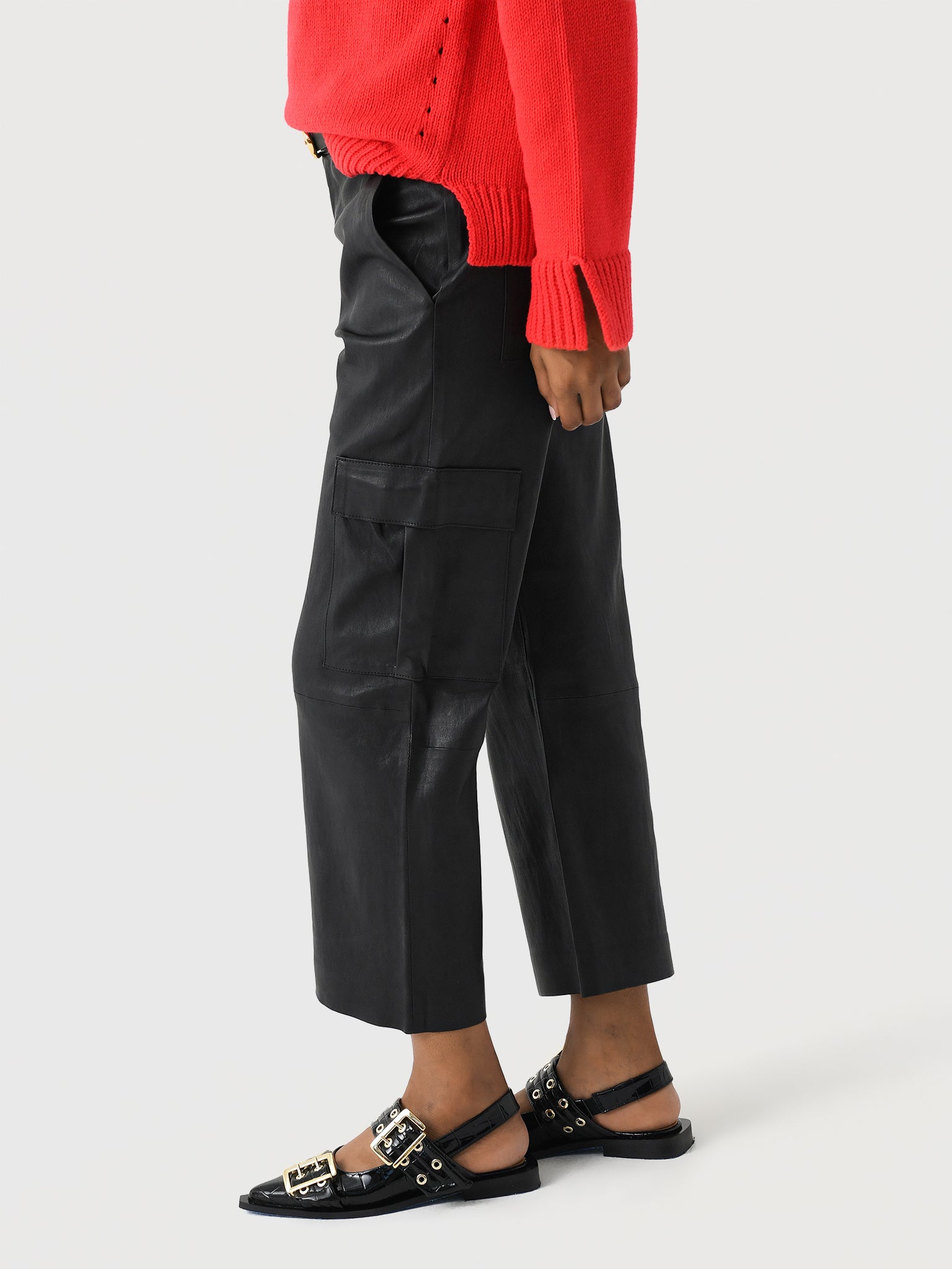 BTM026LCM2xBLACK-alt2