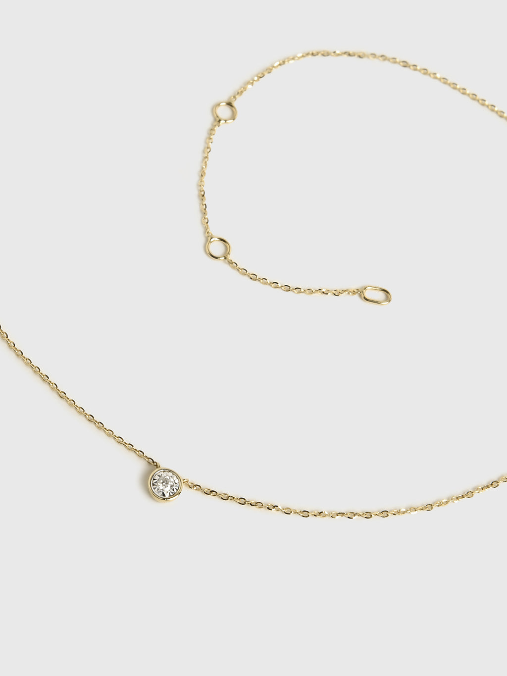 S. Bell Bezel Diamond Illusion Necklace - Saint Bernard