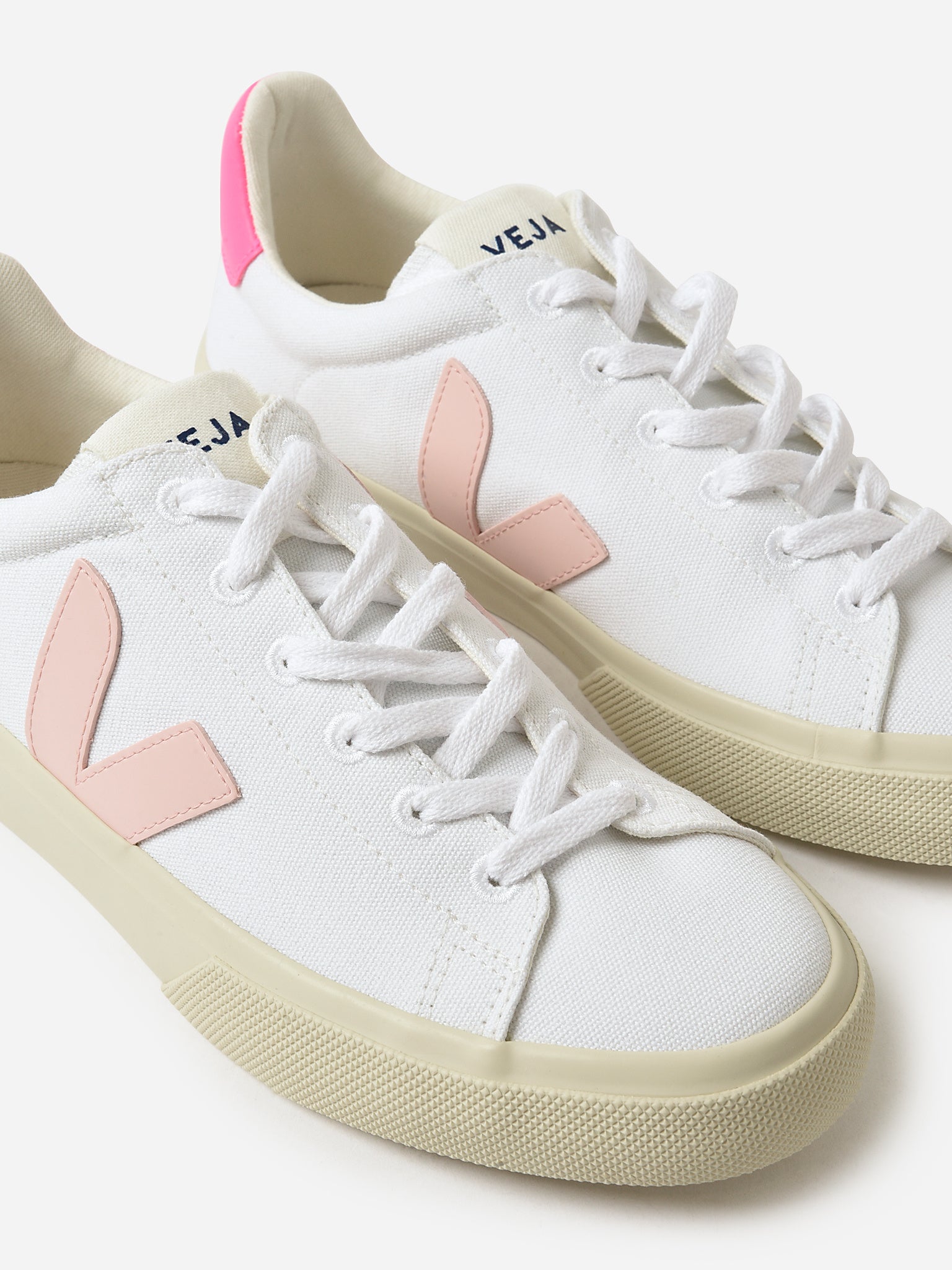 VEJA Women's Campo Canvas Sneaker Saint Bernard