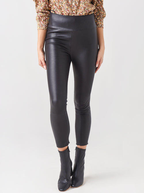SPRWMN Women's Leather Capri Legging