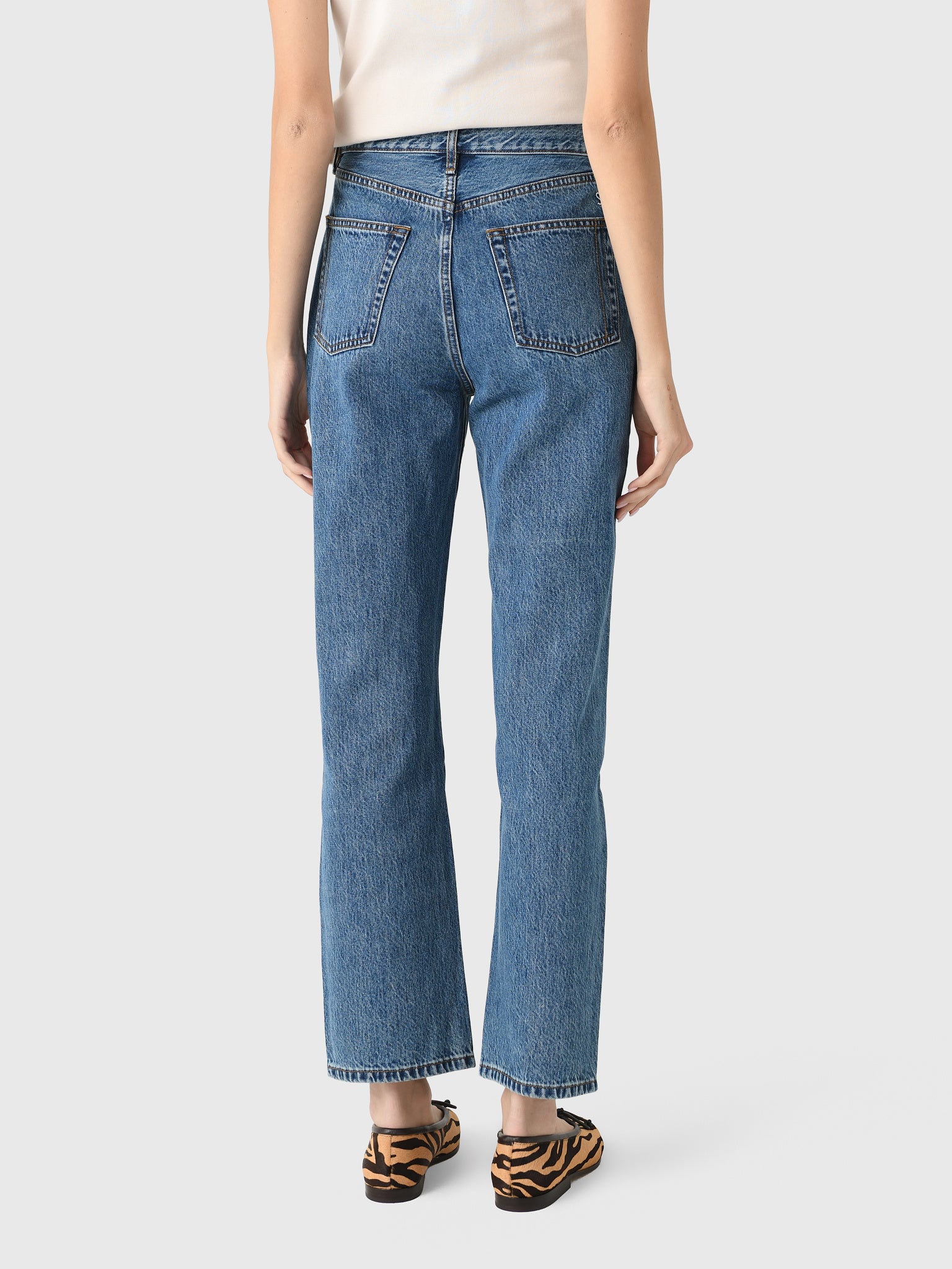 CH-CB-OGxCLASSICBLUE-alt2