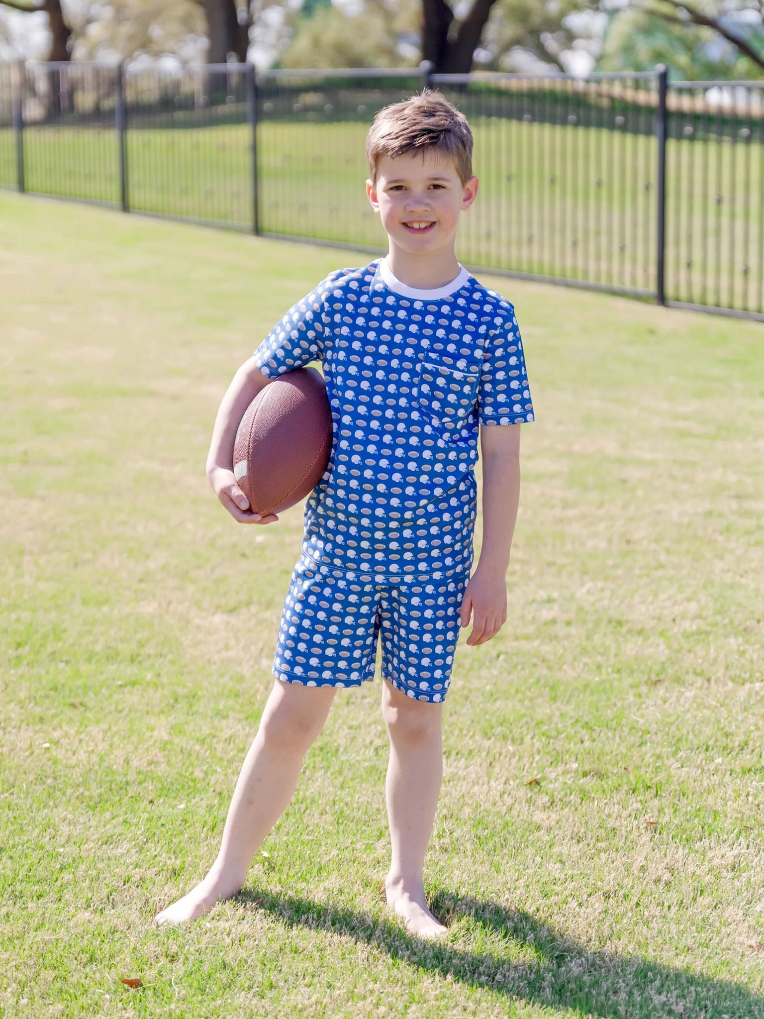 CHARLESSETxFIRSTDOWNFOOTBALL-alt1