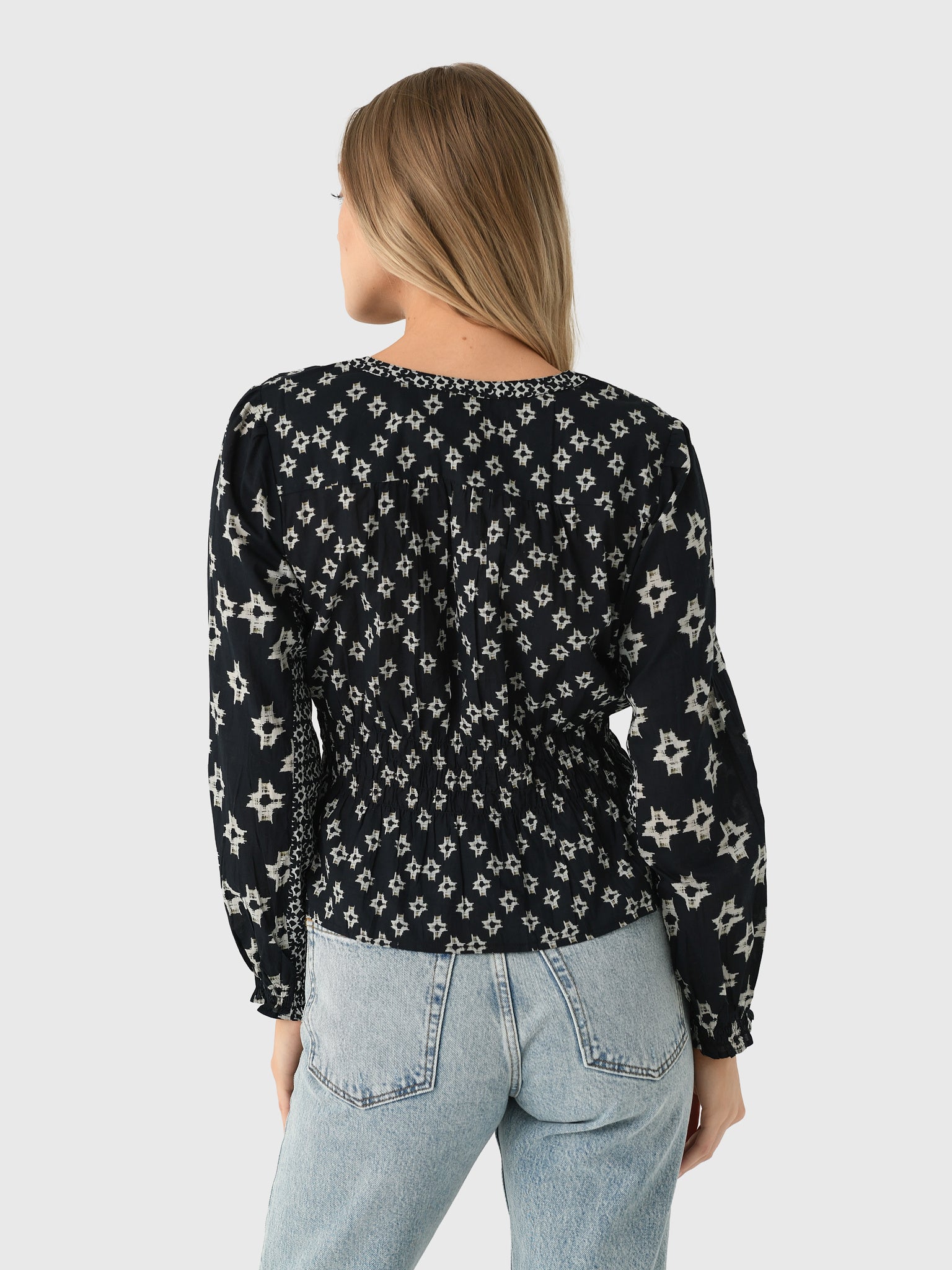 CHARLOTTE07xMIDNIGHT-alt2