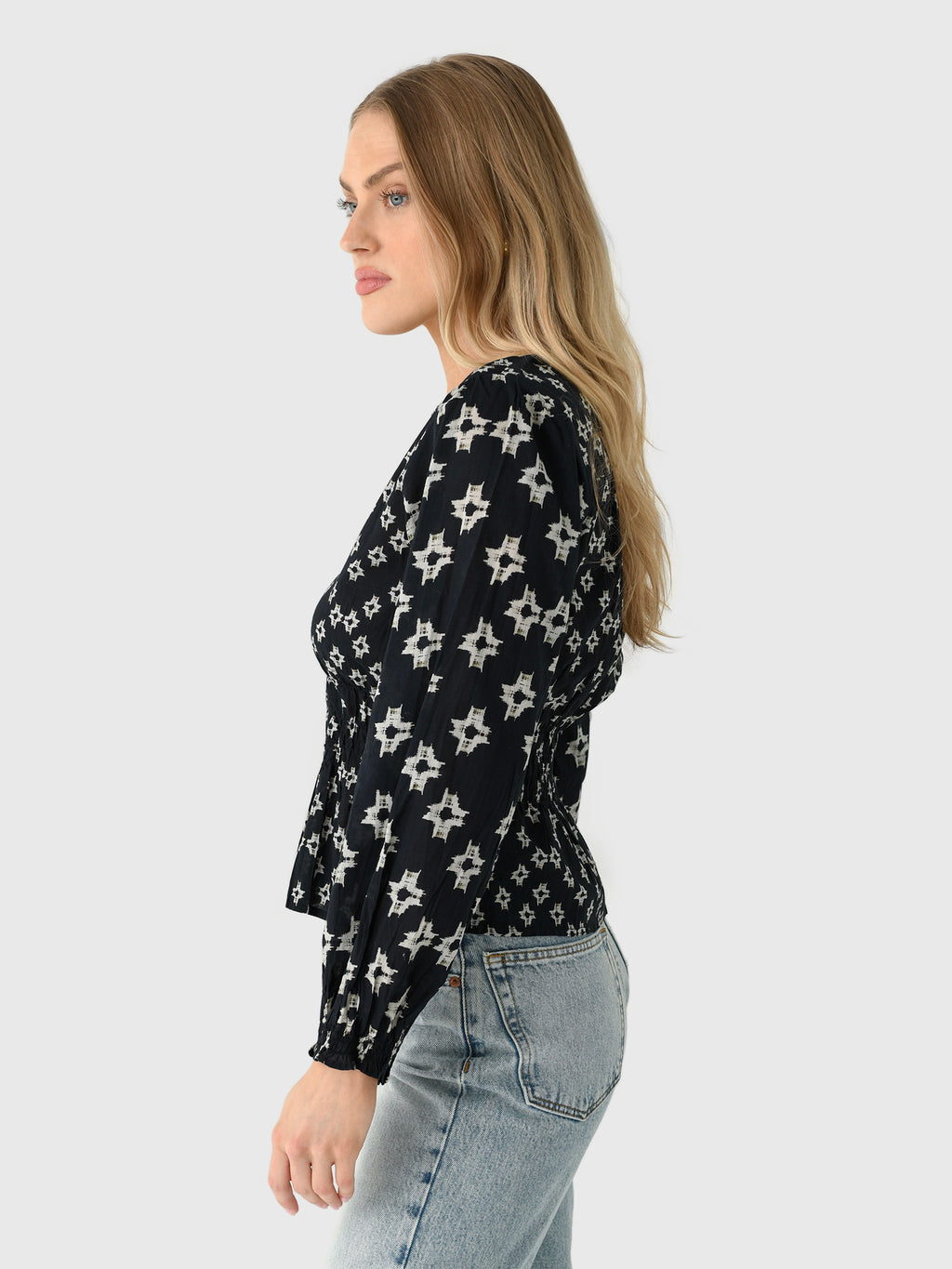 CHARLOTTE07xMIDNIGHT-alt2