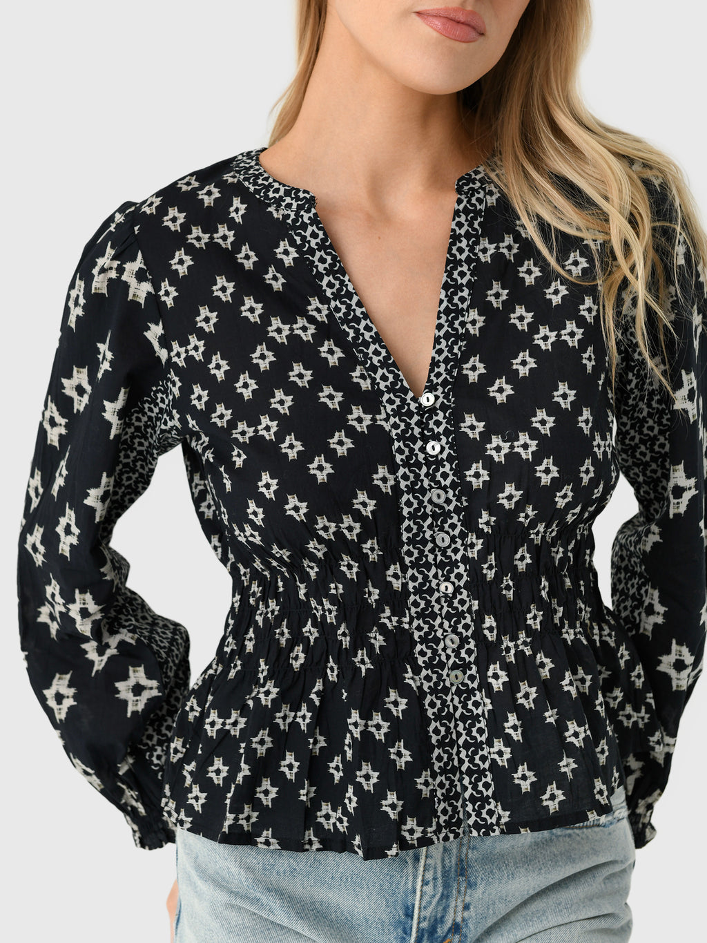 CHARLOTTE07xMIDNIGHT-alt4