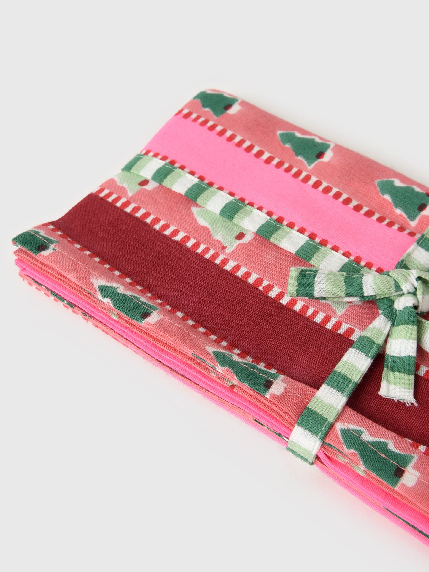 CHRISTMAS NAPKIN SETxSNOWWOOD-alt1