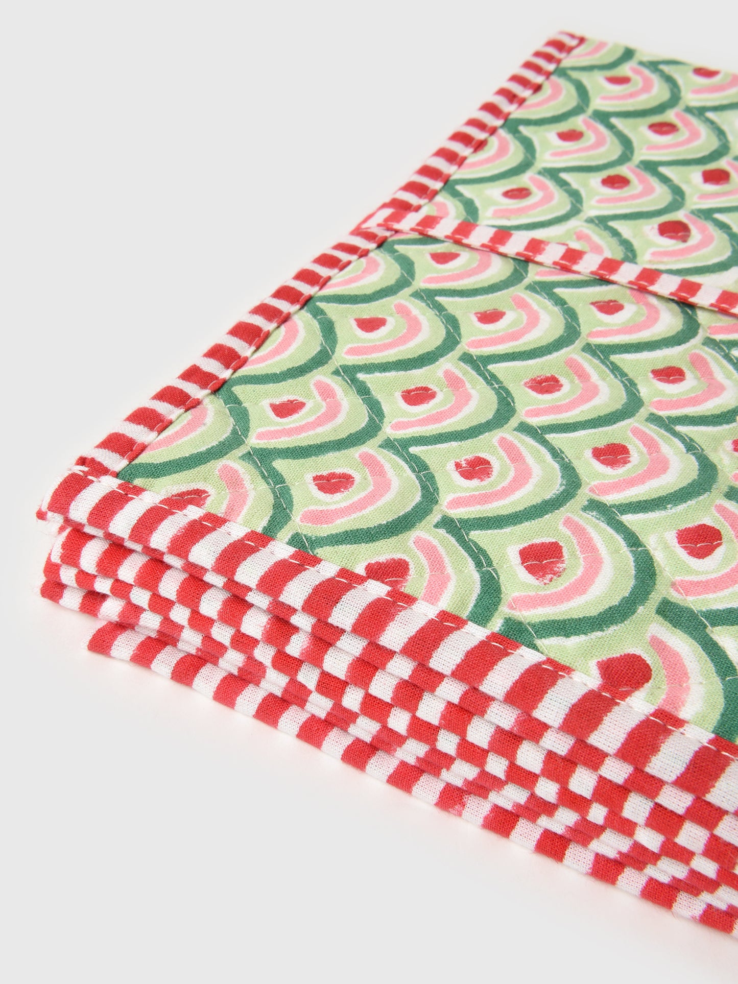 CHRISTMAS PLACEMAT SETxFROSTINE-alt1