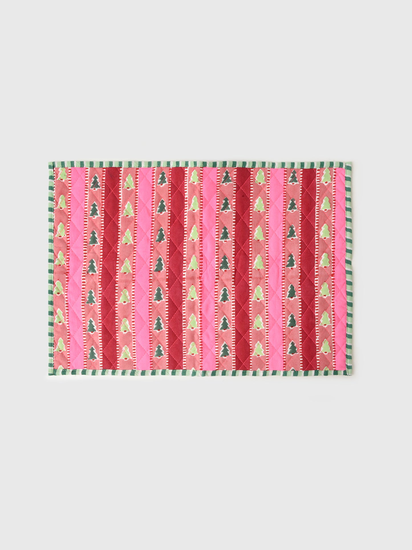 CHRISTMAS PLACEMAT SETxSNOWWOOD-alt2