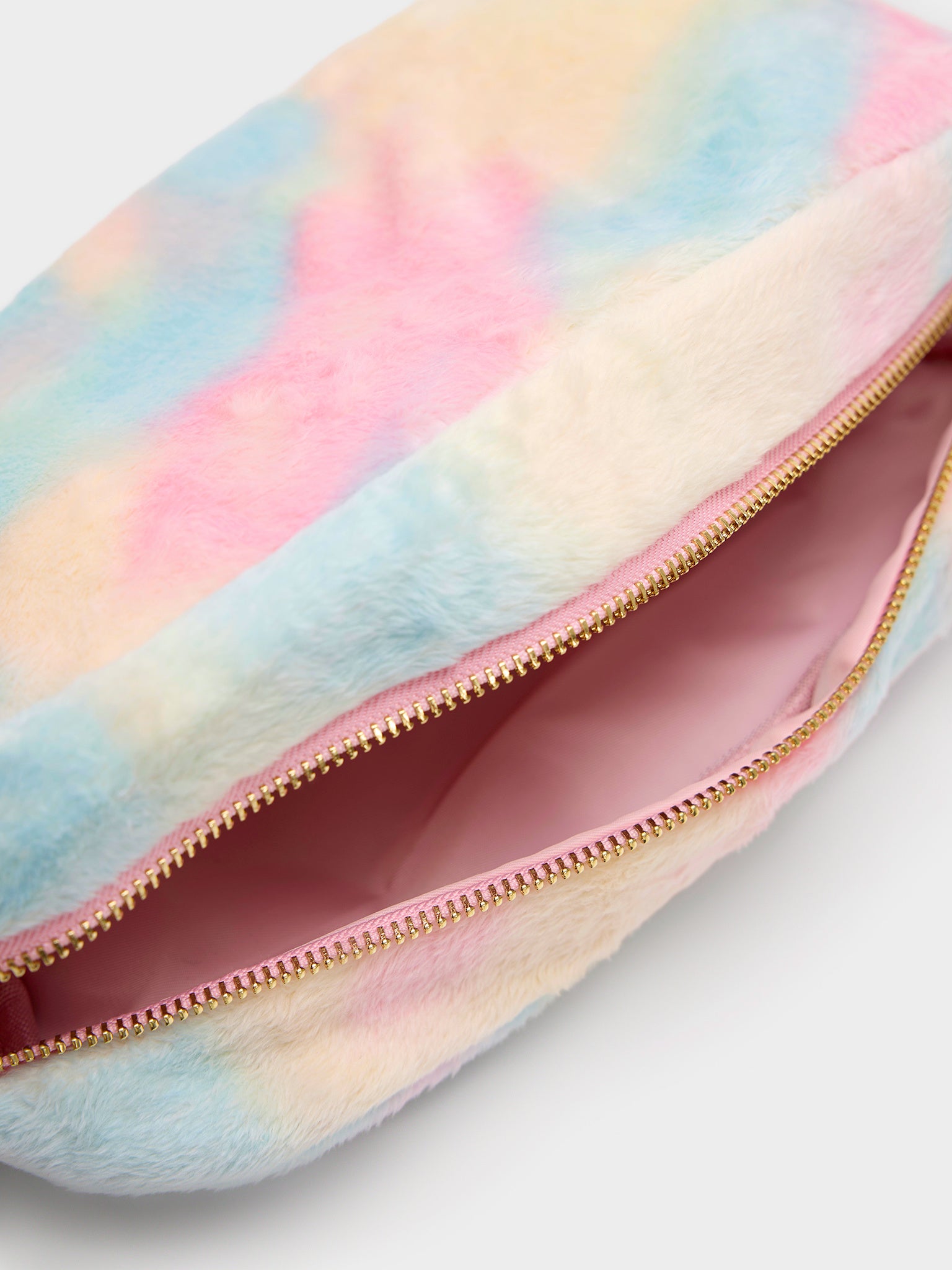 Carrying Kind Girls' Medium Cosmetic Bag - Saint Bernard