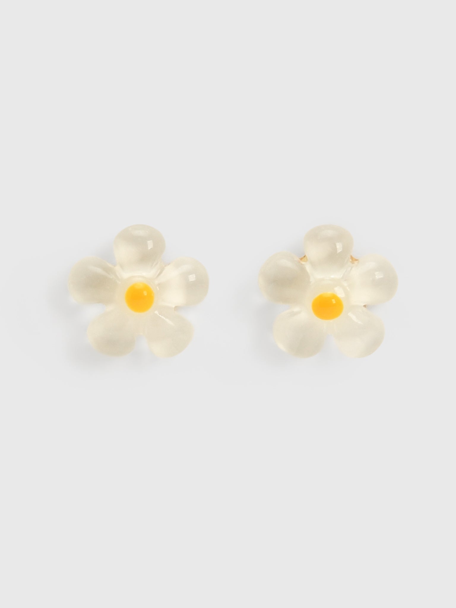 TAI Women's Whimsical Daisy Stud Earrings - Saint Bernard