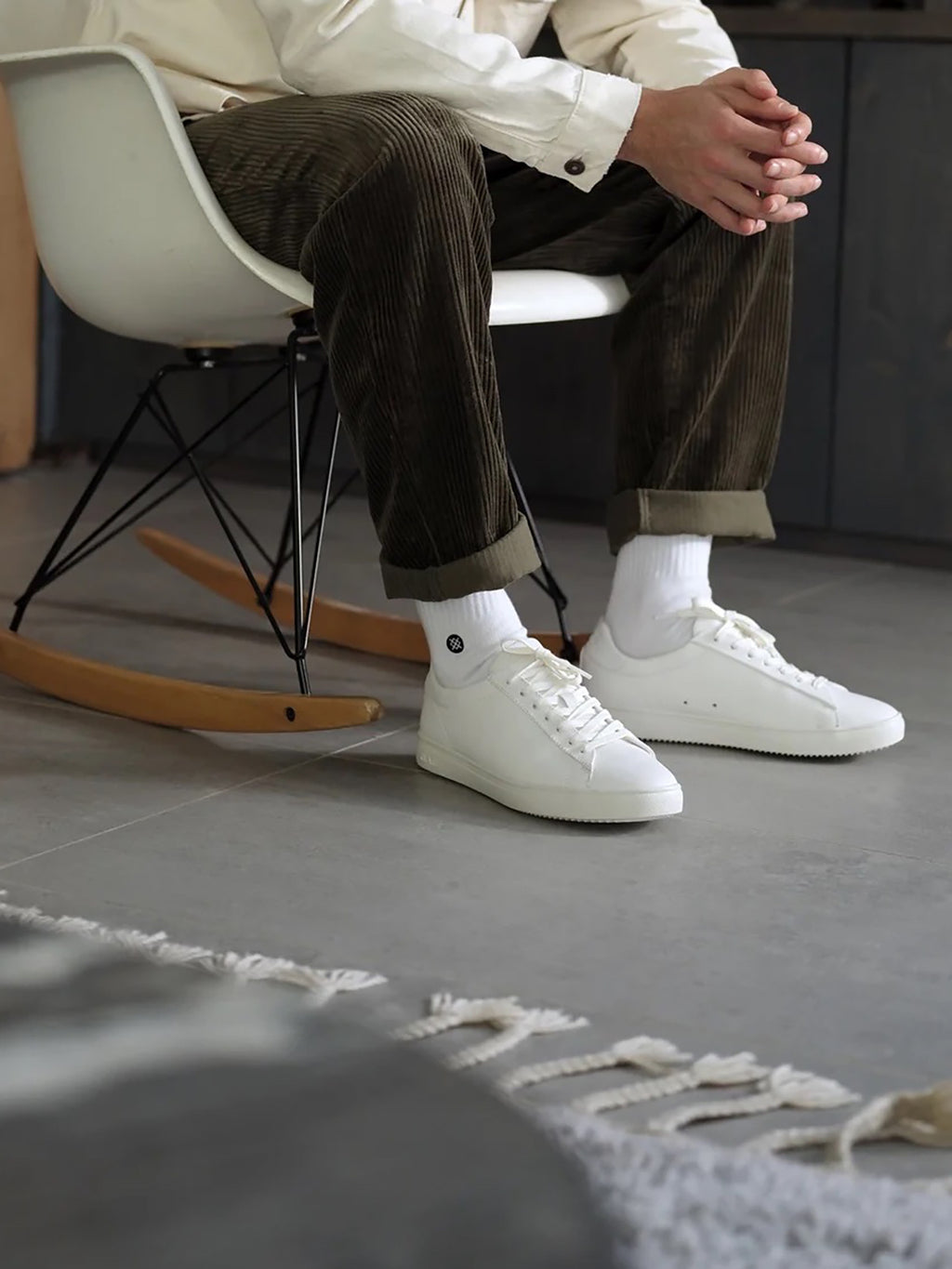 CLA01297xWHITELEATHER-alt1