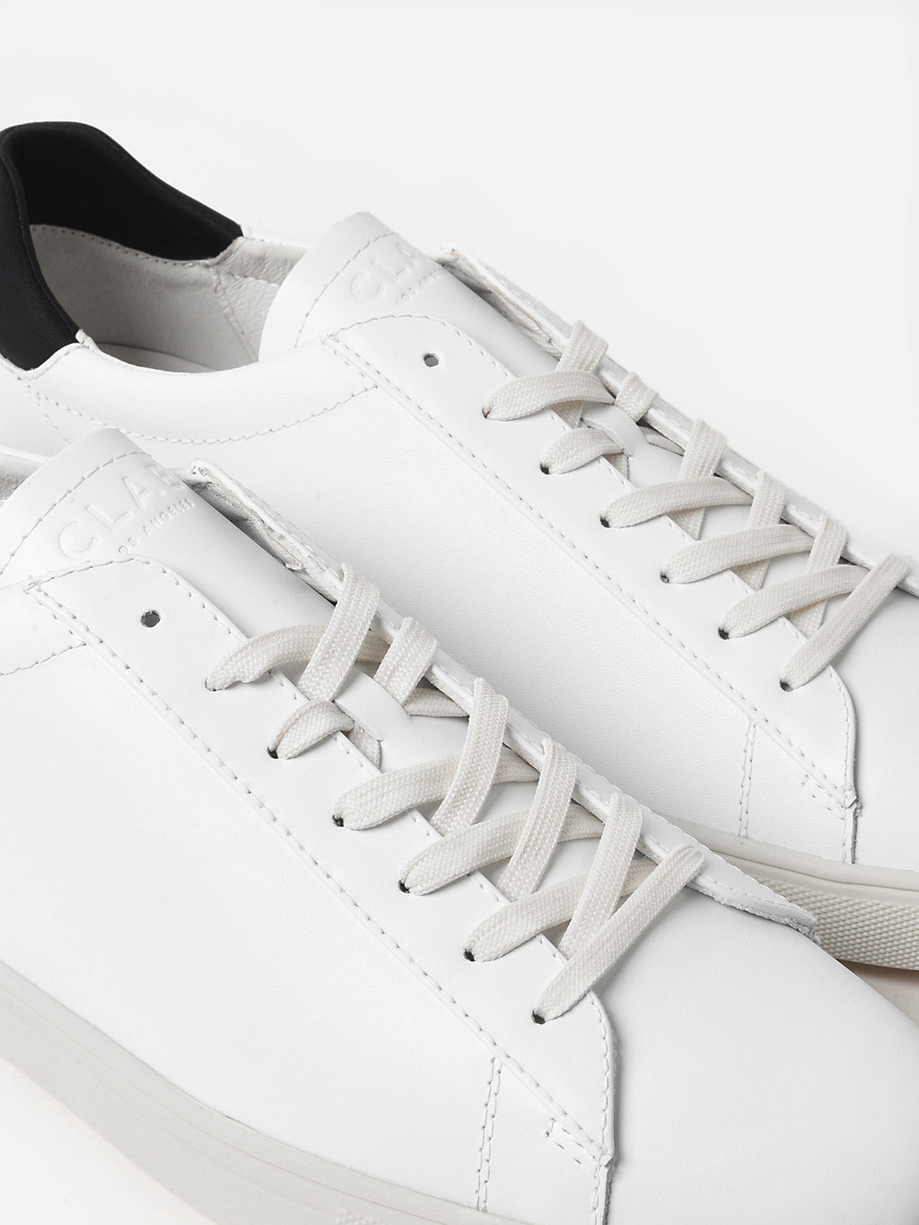 CLA01297xWHITELEATHER-alt1