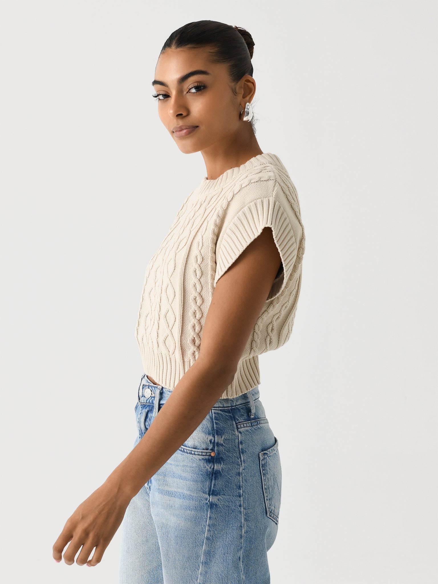 CM24FA10635xCREAM-alt2
